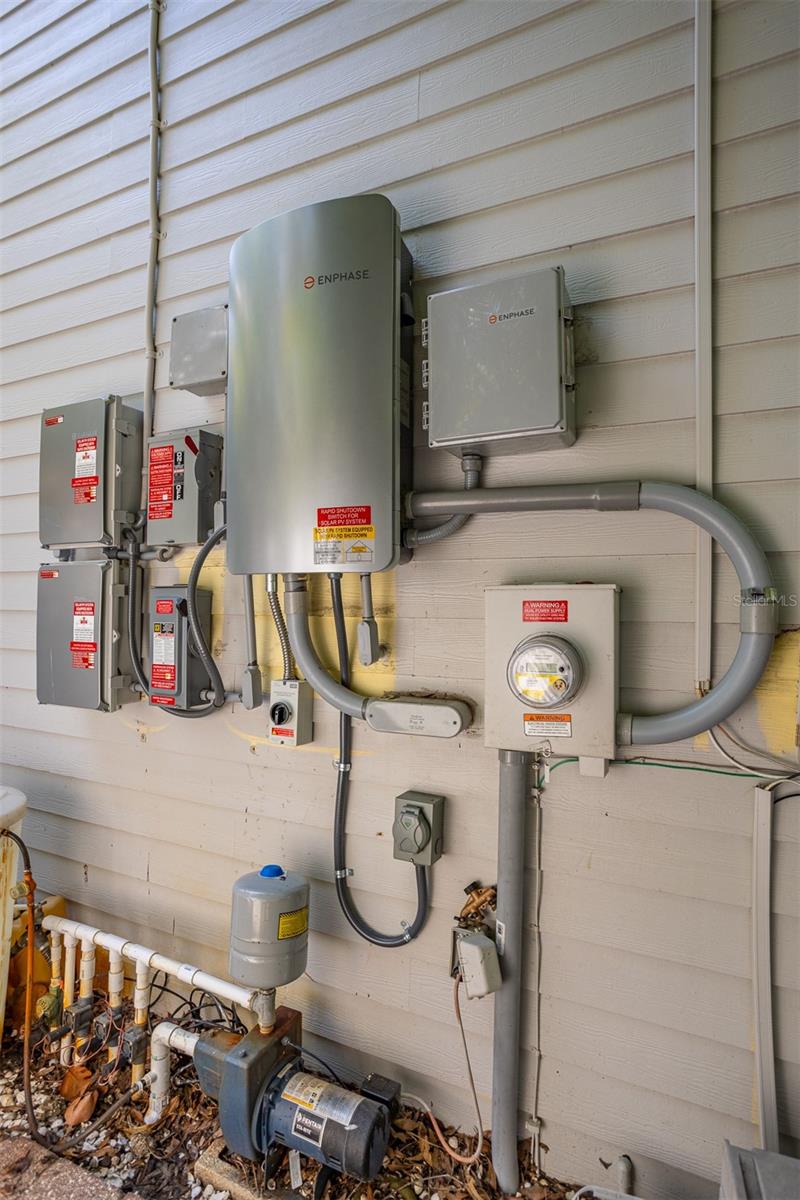 Image 65 of 92 For 321 Barbara Circle