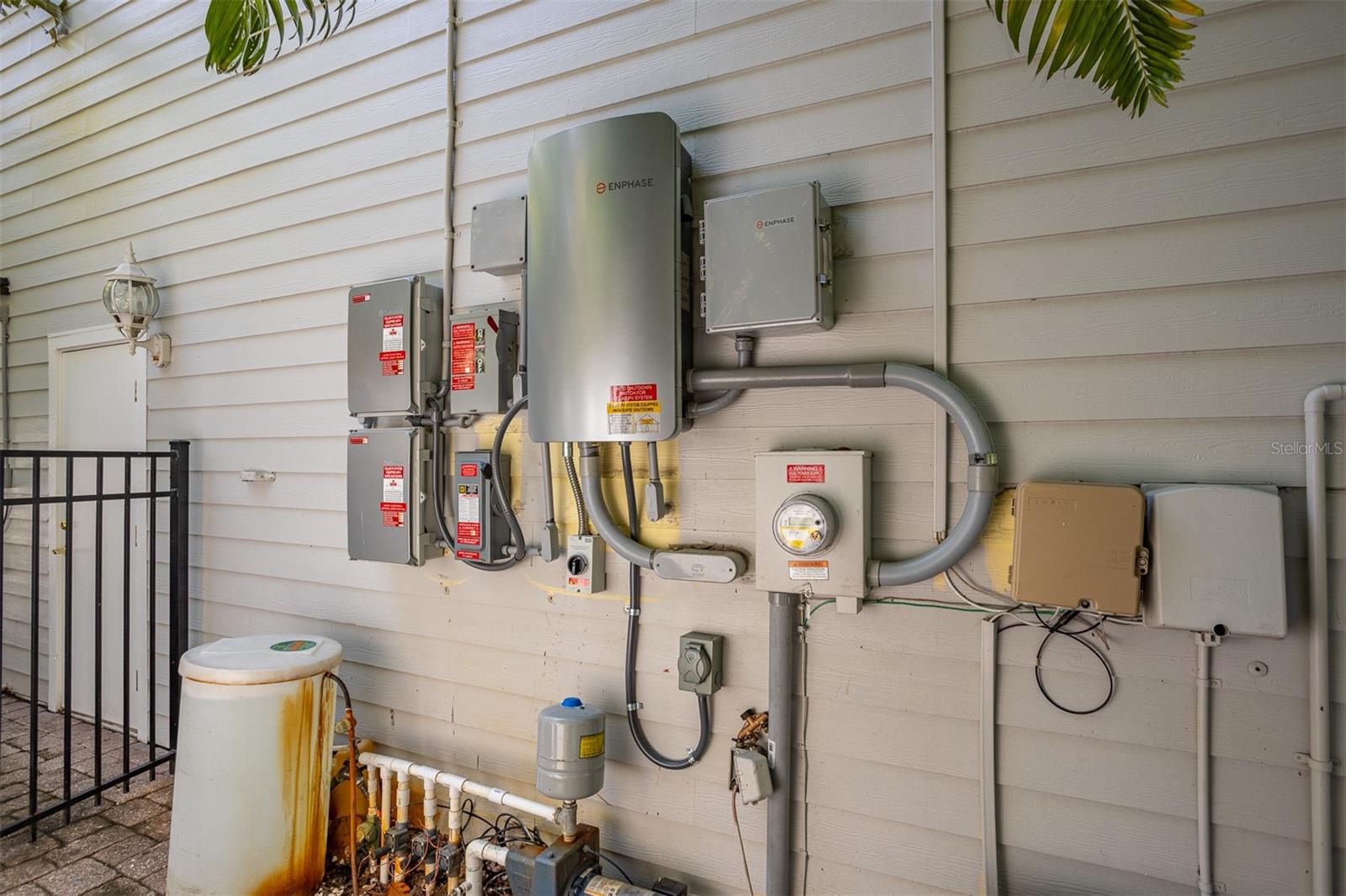 Image 7 of 92 For 321 Barbara Circle