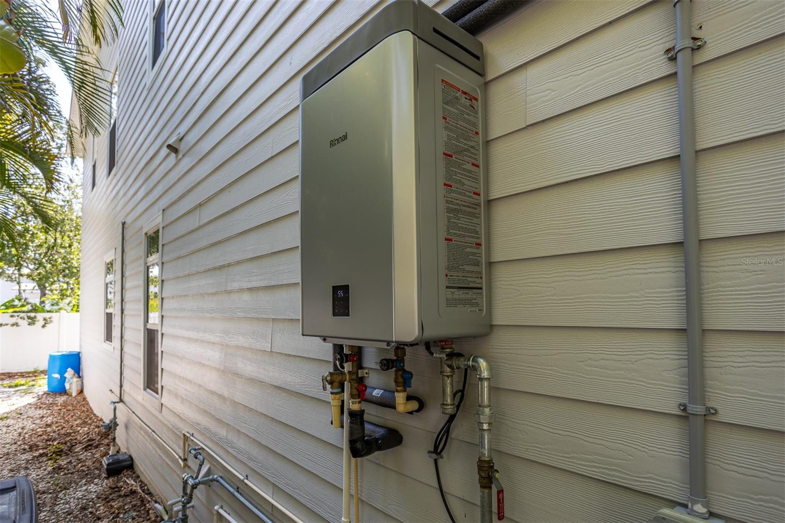 Image 8 of 92 For 321 Barbara Circle