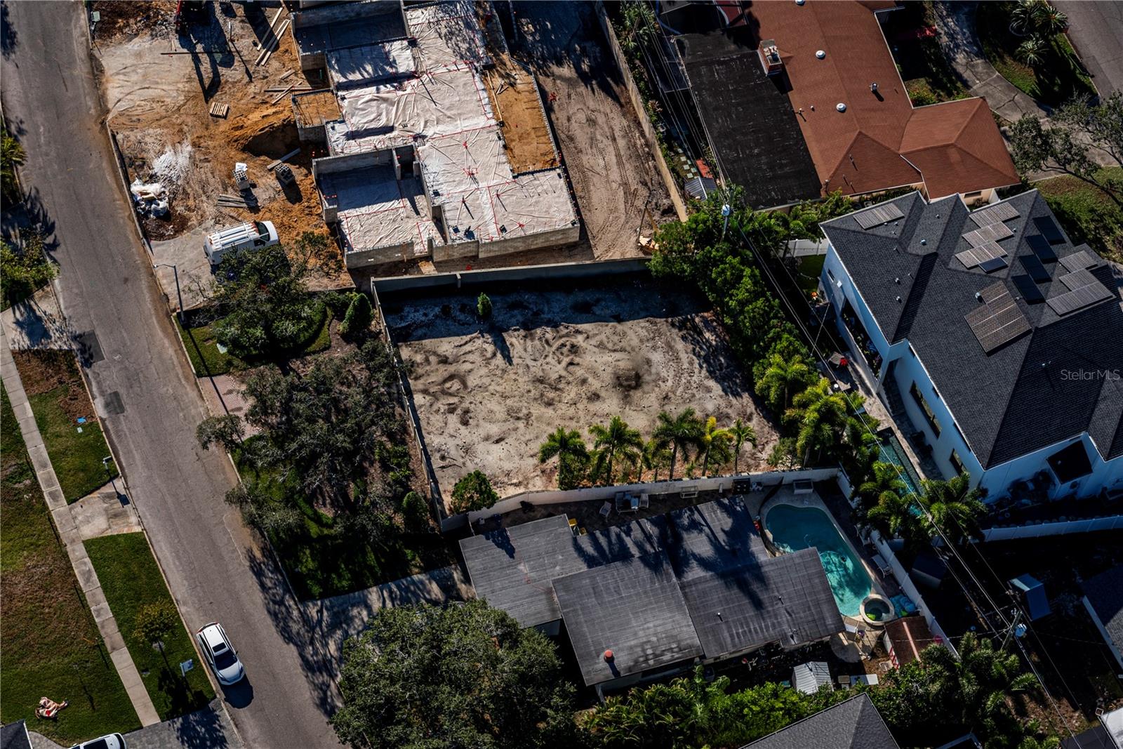 Listing photo id 8 for 622 Danube Avenue