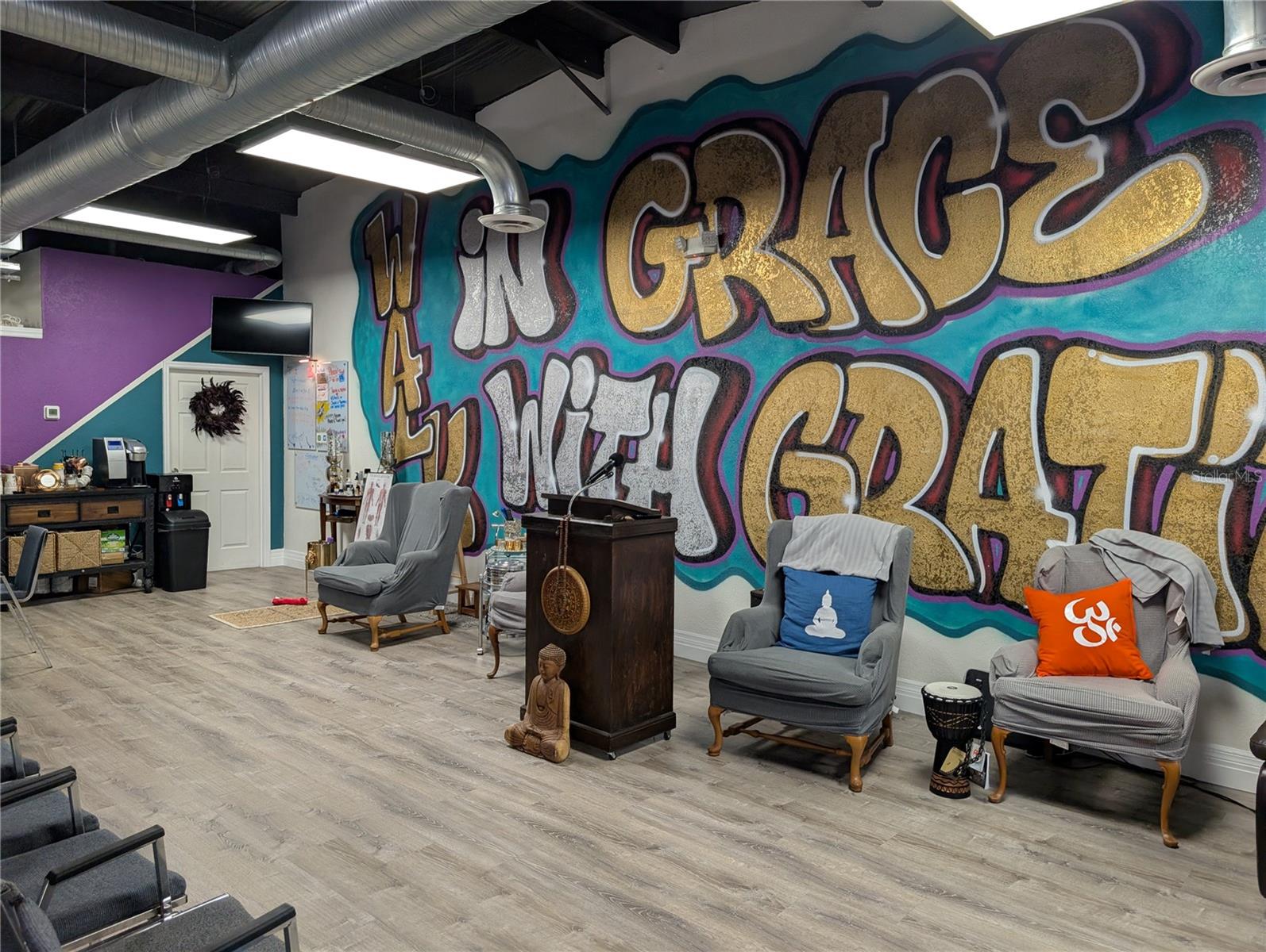 Image 3 of 11 For 7015 Manhattan Avenue