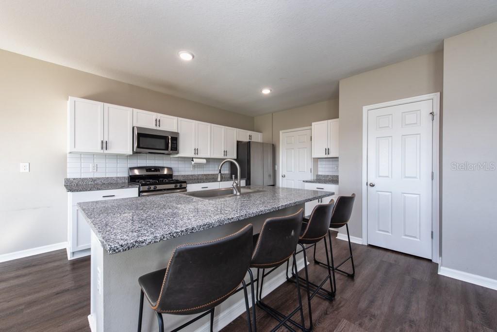 Image 11 of 46 For 14617 Brumby Ridge Avenue