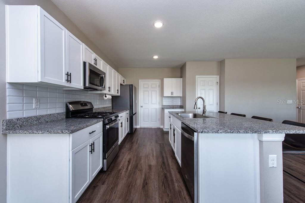 Image 12 of 46 For 14617 Brumby Ridge Avenue