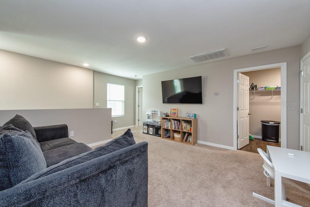 Image 17 of 46 For 14617 Brumby Ridge Avenue