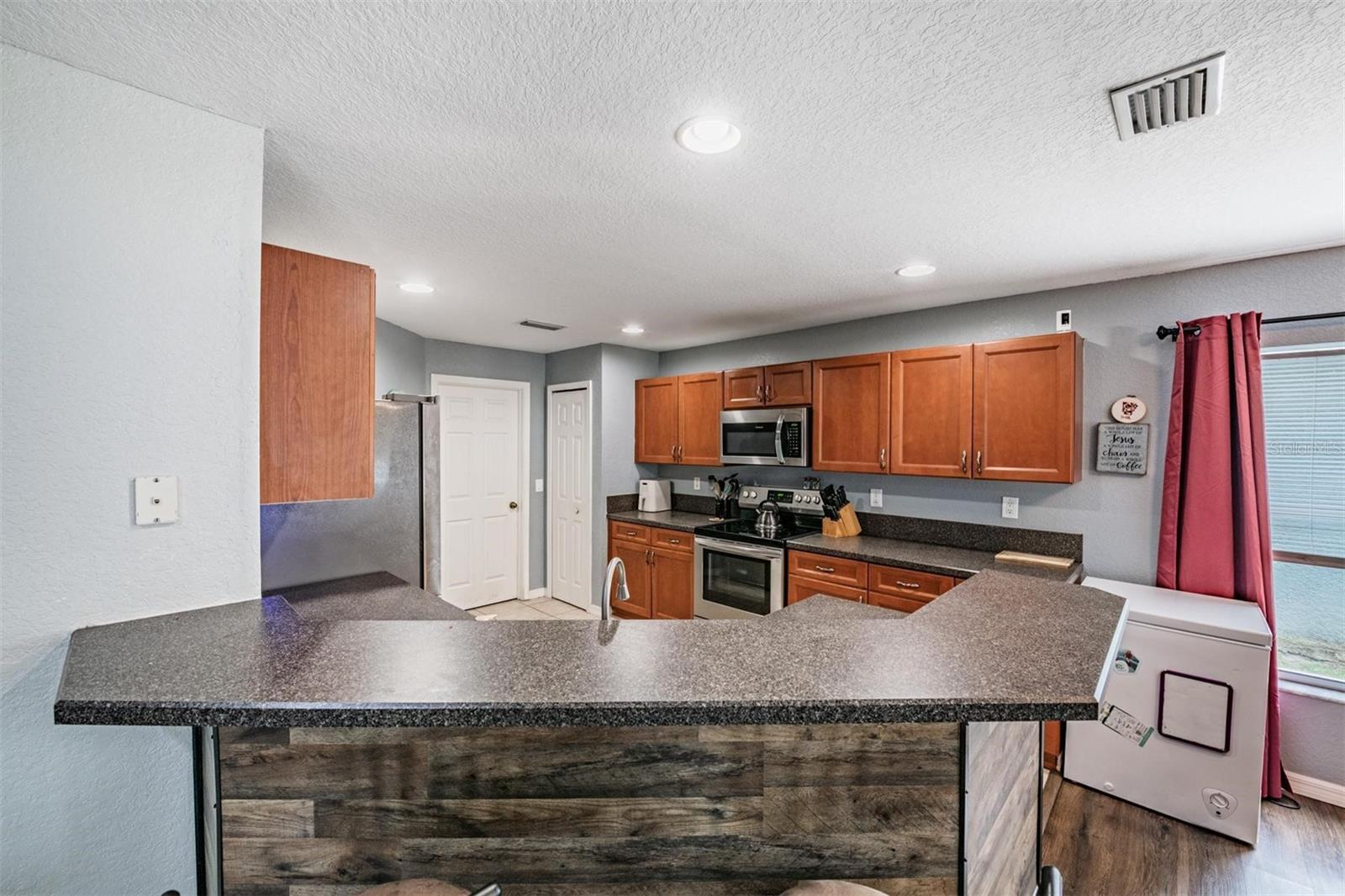 Image 7 of 27 For 11367 Cocoa Beach Drive