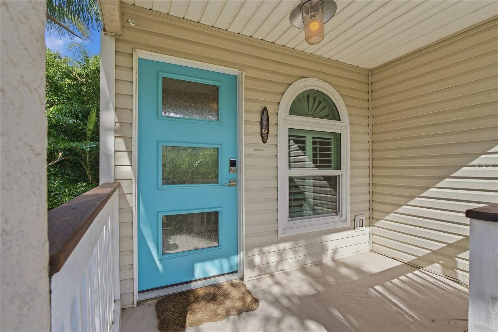 Image 17 of 60 For 841 Delaware Avenue