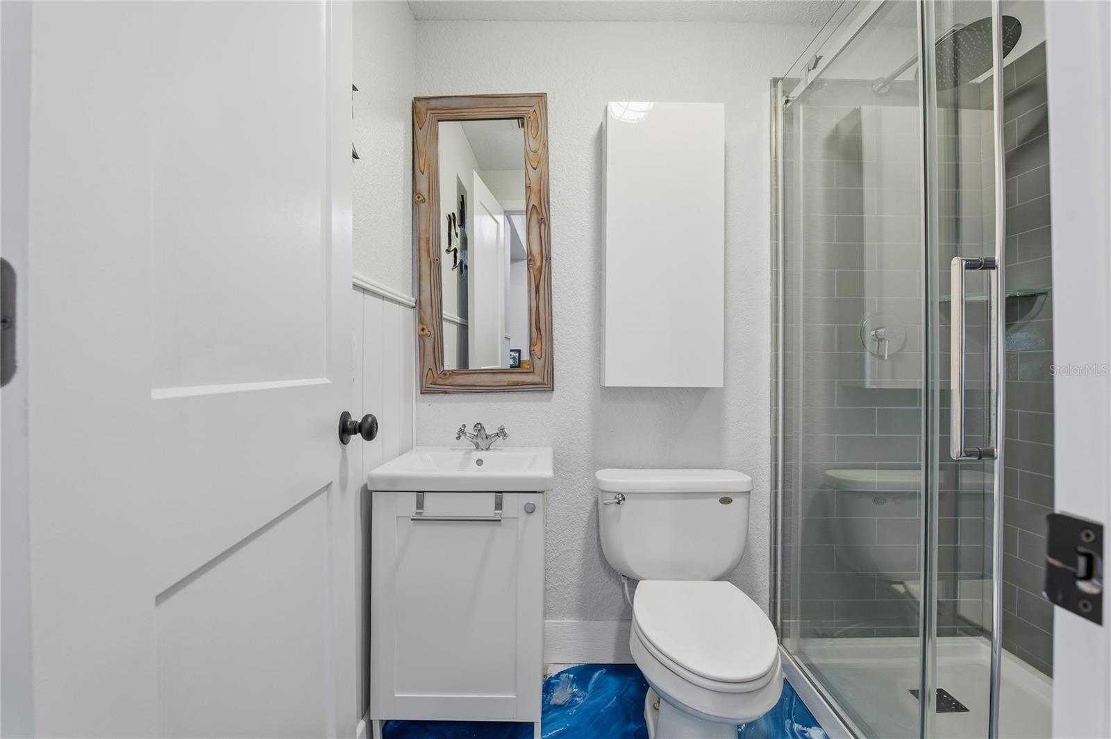 Image 43 of 60 For 841 Delaware Avenue