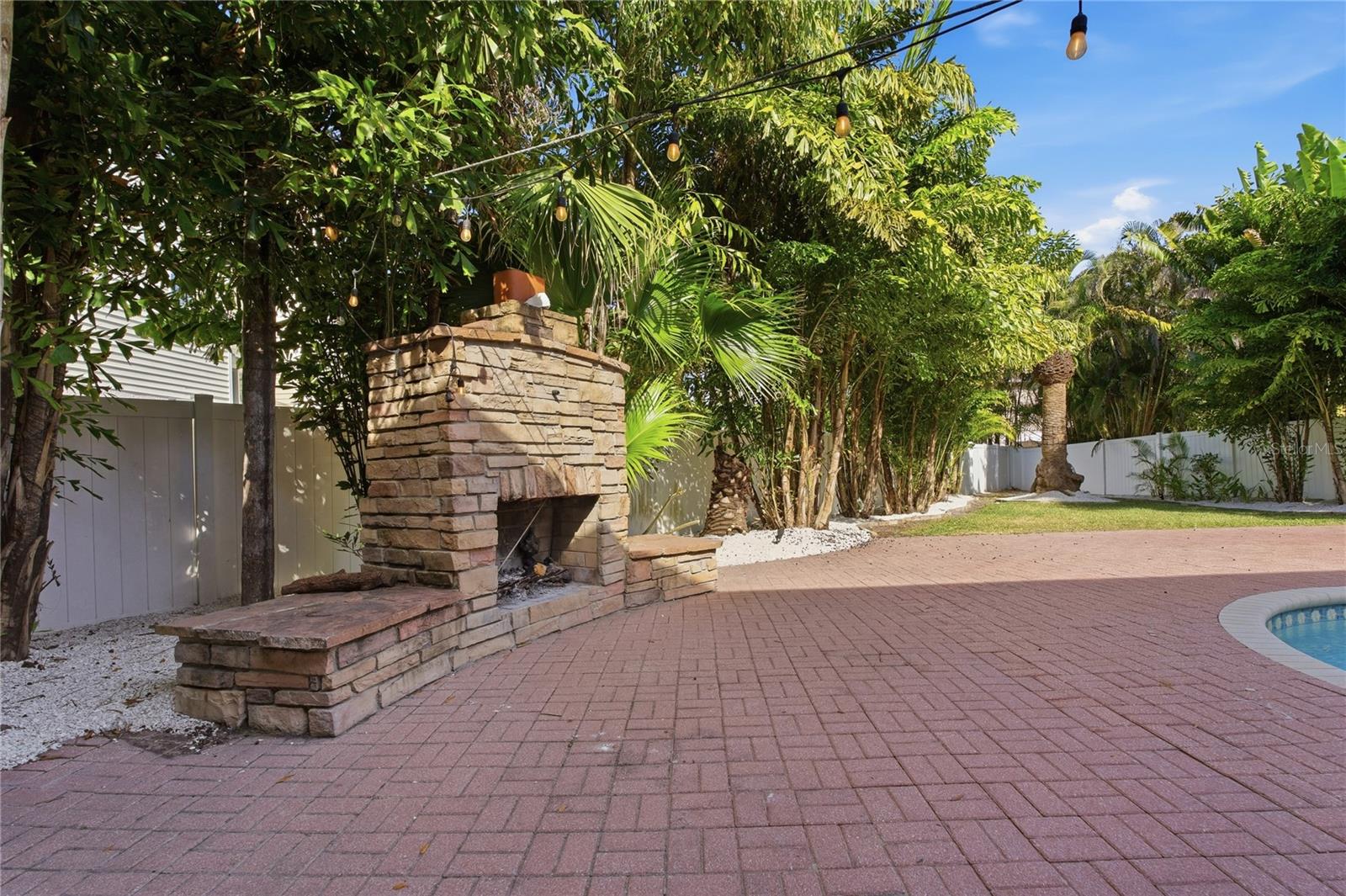 Image 49 of 60 For 841 Delaware Avenue