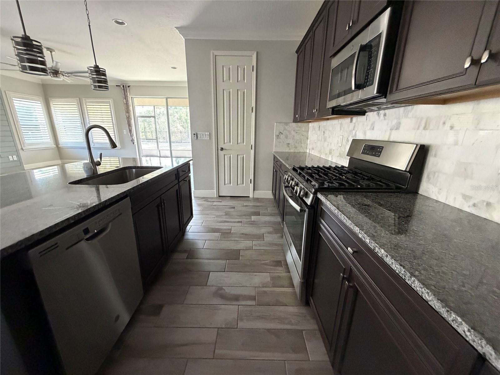 Image 18 of 42 For 6204 Colmar Place