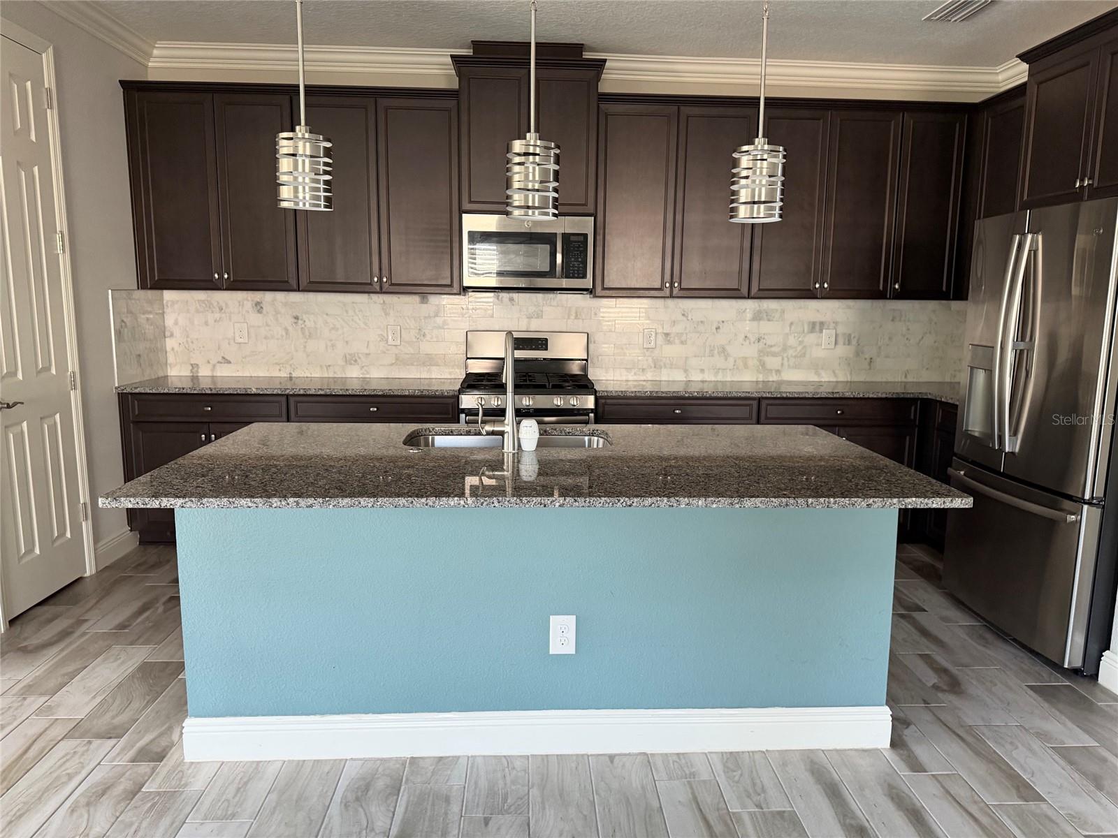 Image 19 of 42 For 6204 Colmar Place