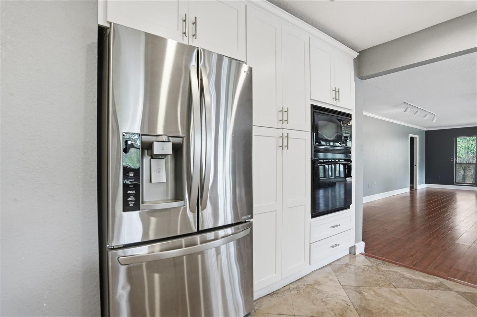 Image 17 of 62 For 23328 Christian Circle