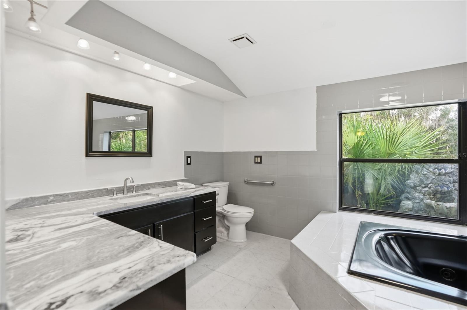 Image 30 of 62 For 23328 Christian Circle