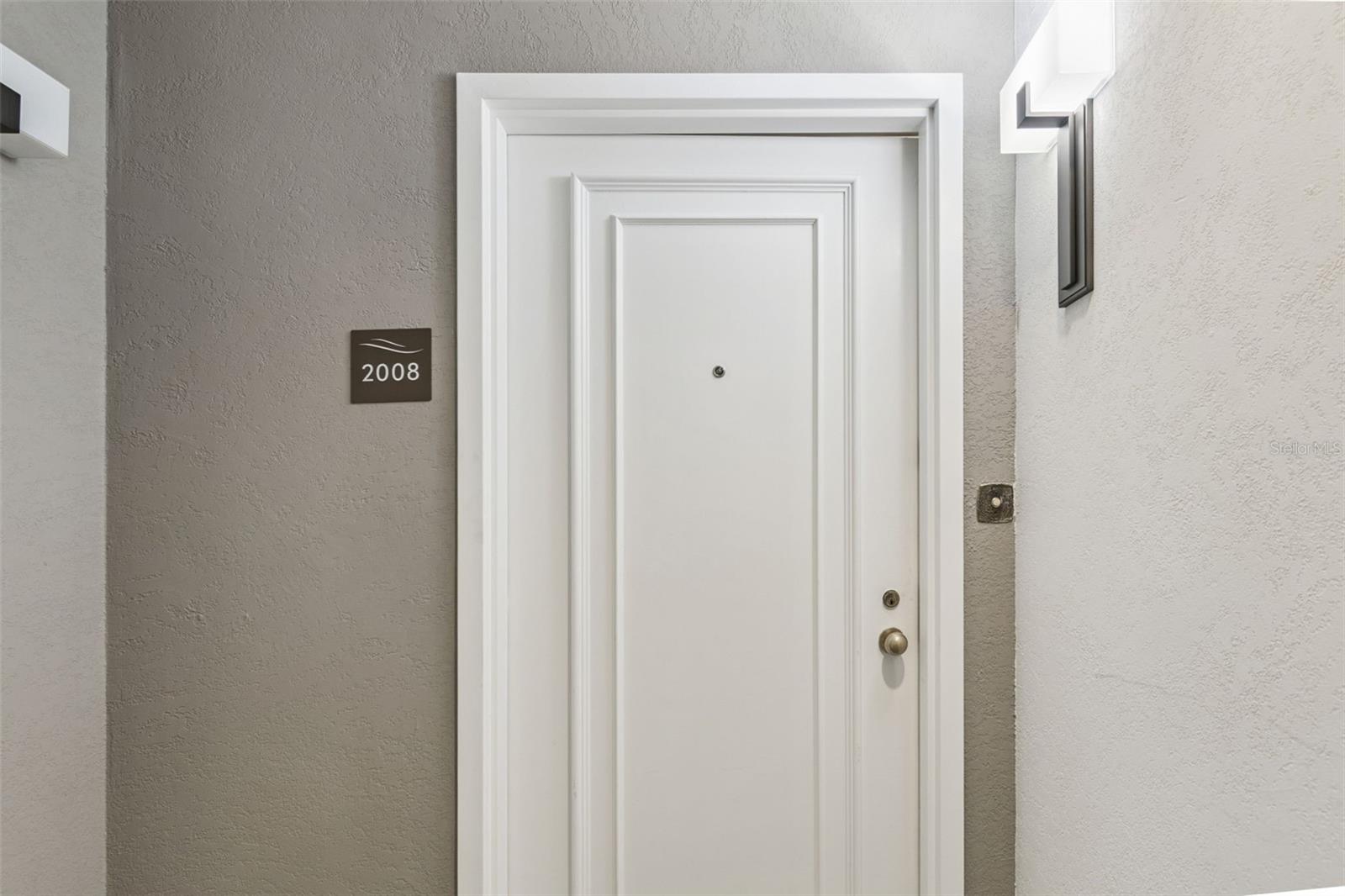 Image 2 of 54 For 1 Beach Drive Se 2008