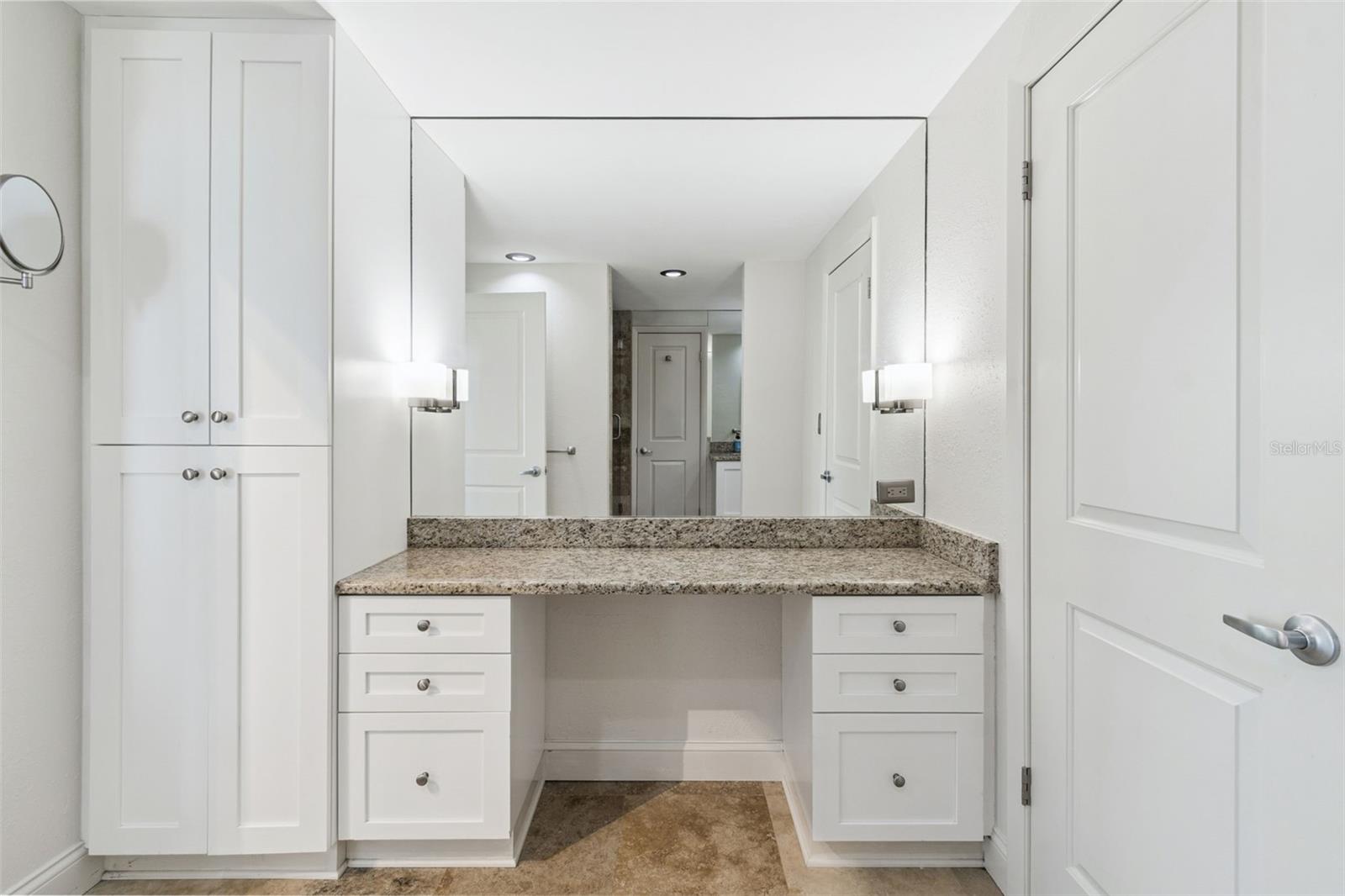 Image 32 of 54 For 1 Beach Drive Se 2008