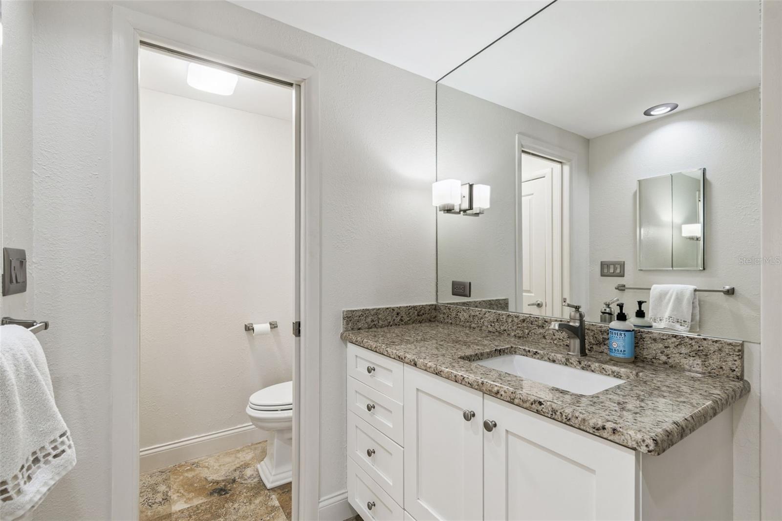 Image 36 of 54 For 1 Beach Drive Se 2008