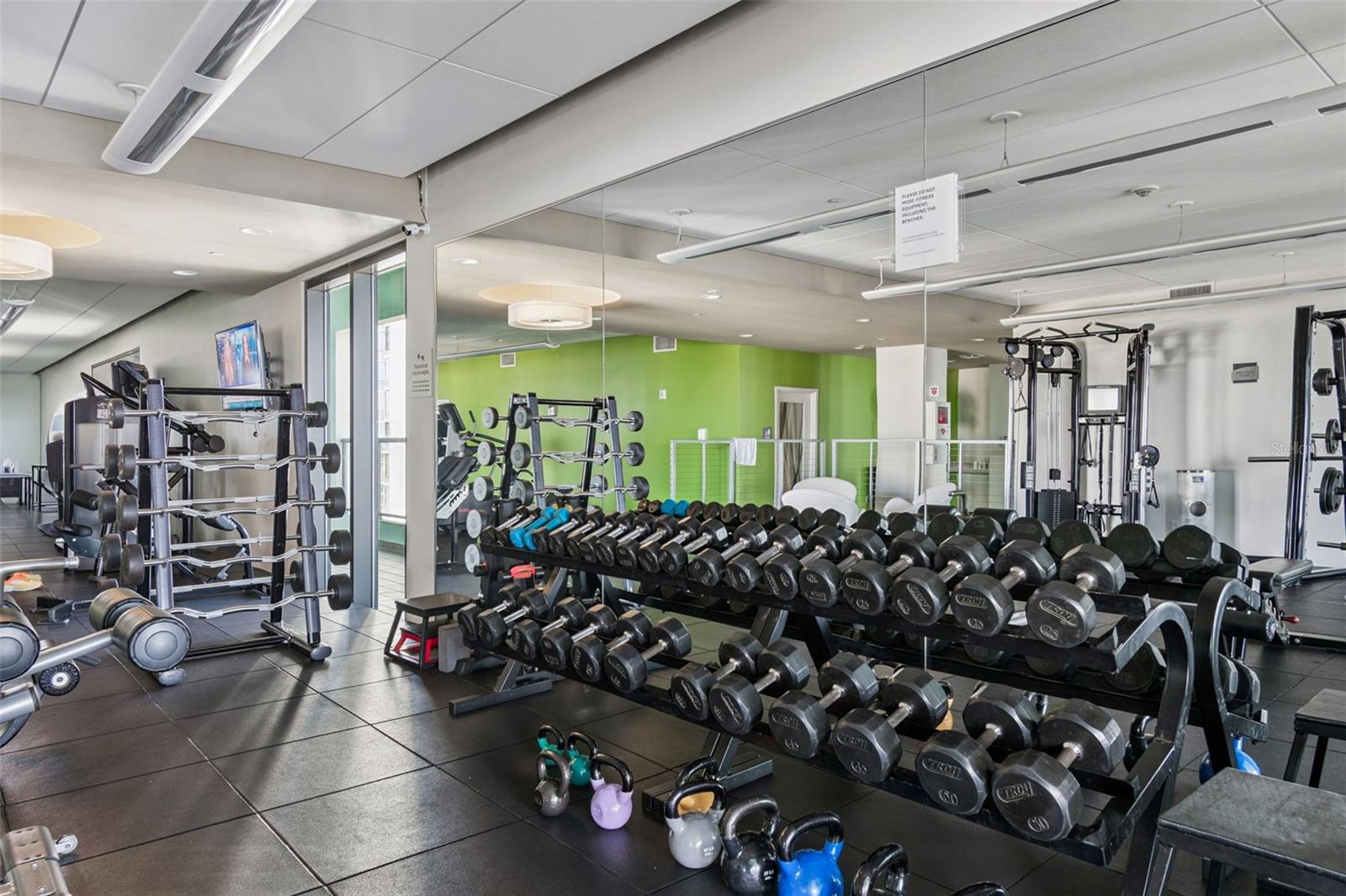 Image 44 of 54 For 1 Beach Drive Se 2008