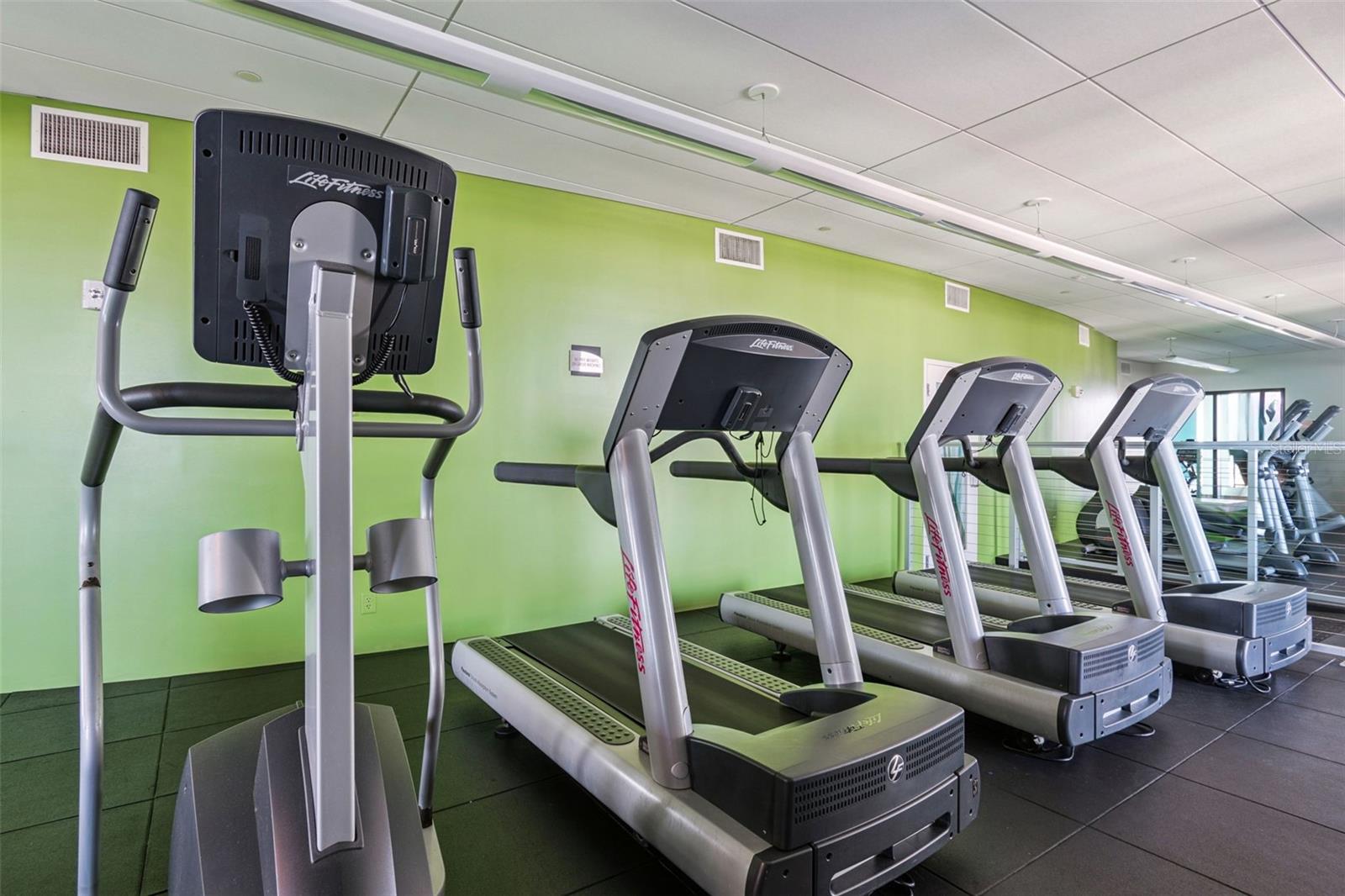 Image 45 of 54 For 1 Beach Drive Se 2008