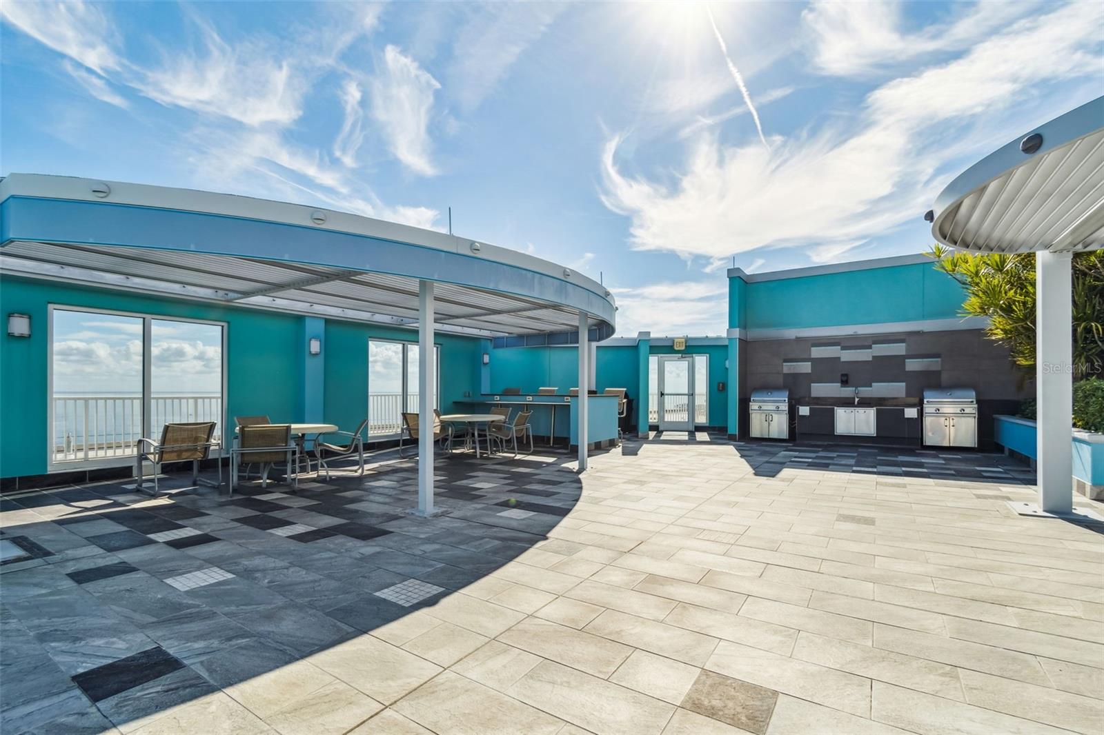 Image 48 of 54 For 1 Beach Drive Se 2008