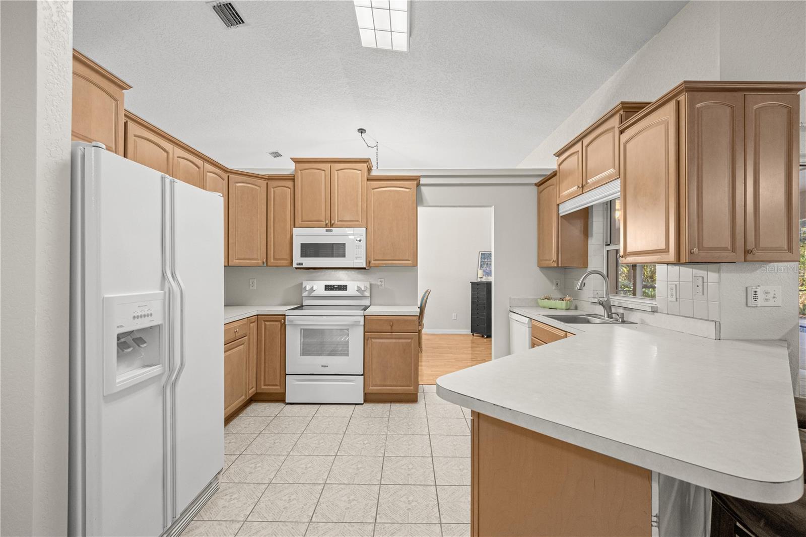 Image 18 of 48 For 7999 187th Avenue