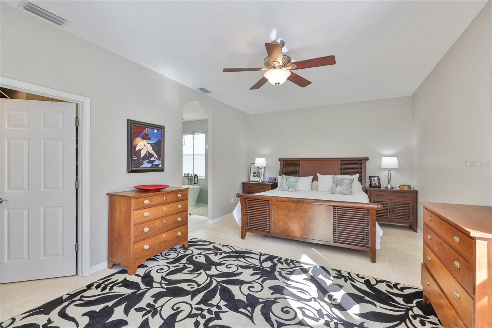 Image 12 of 40 For 9062 Pinebreeze Drive