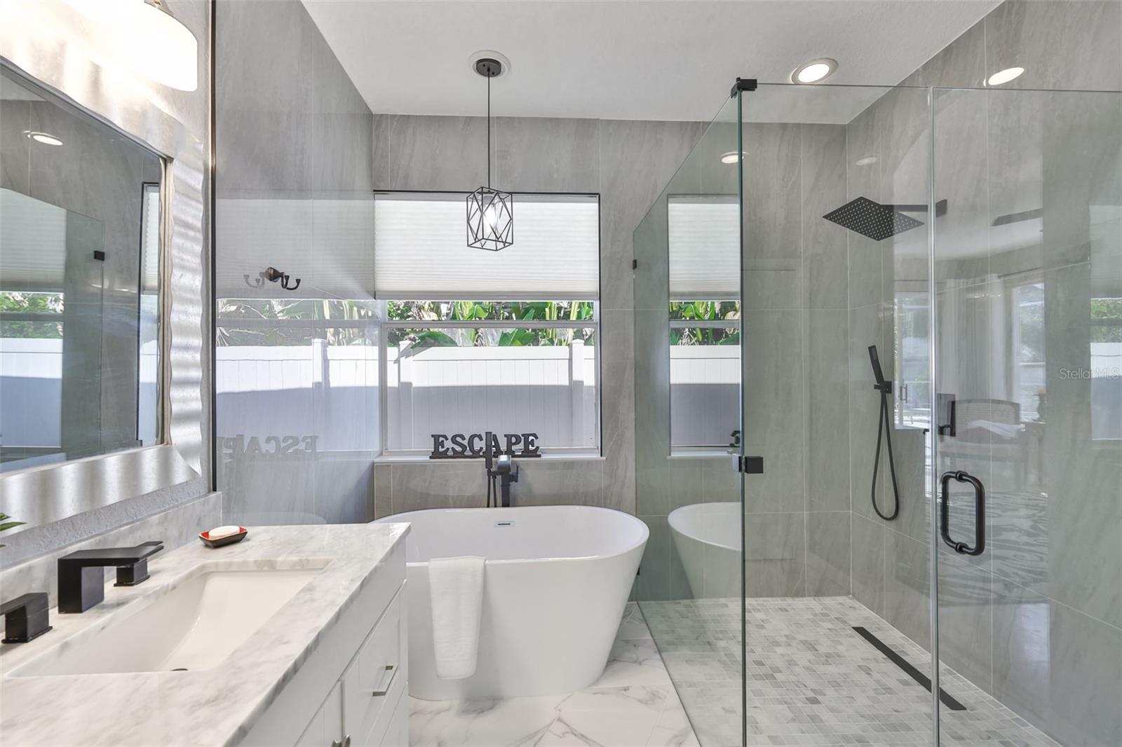 Image 15 of 40 For 9062 Pinebreeze Drive