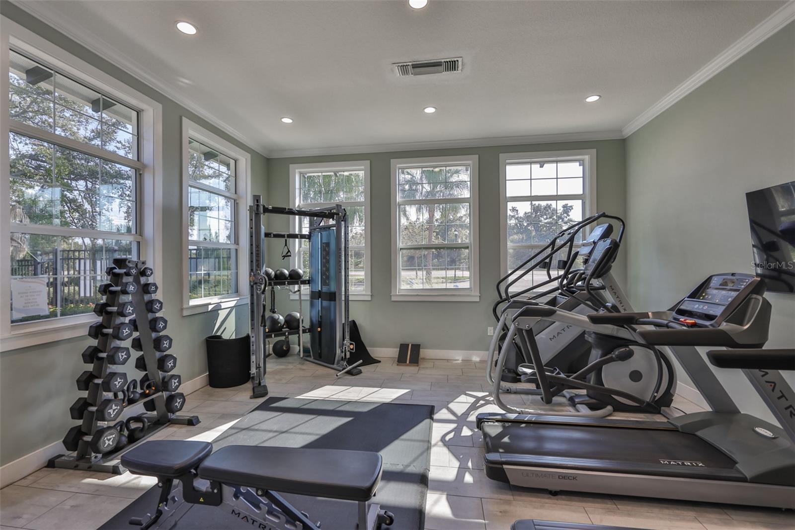 Image 37 of 40 For 9062 Pinebreeze Drive