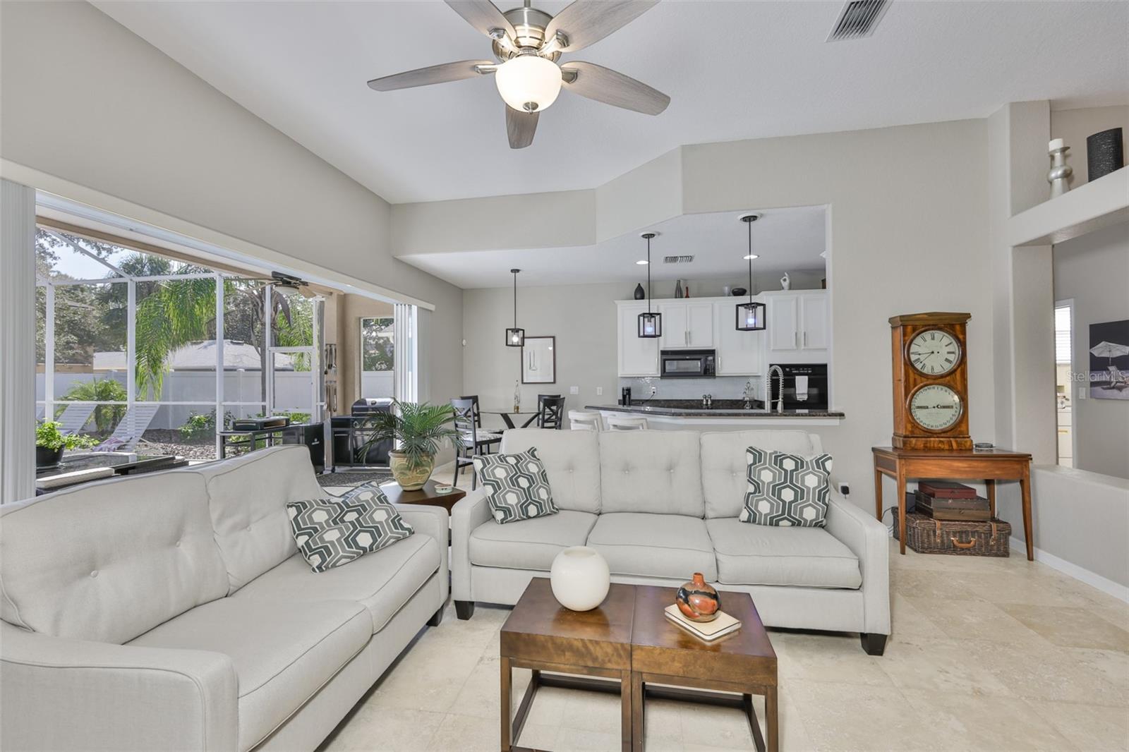 Image 5 of 40 For 9062 Pinebreeze Drive