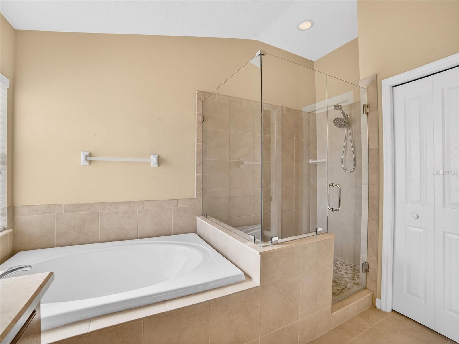 Image 18 of 31 For 11411 Flora Springs Drive