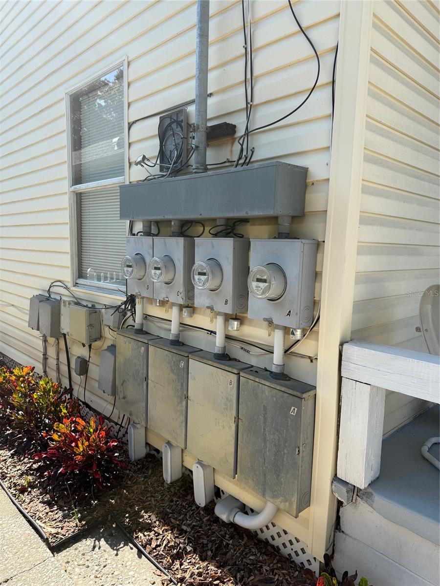 Image 3 of 31 For 2322 Cherry Street