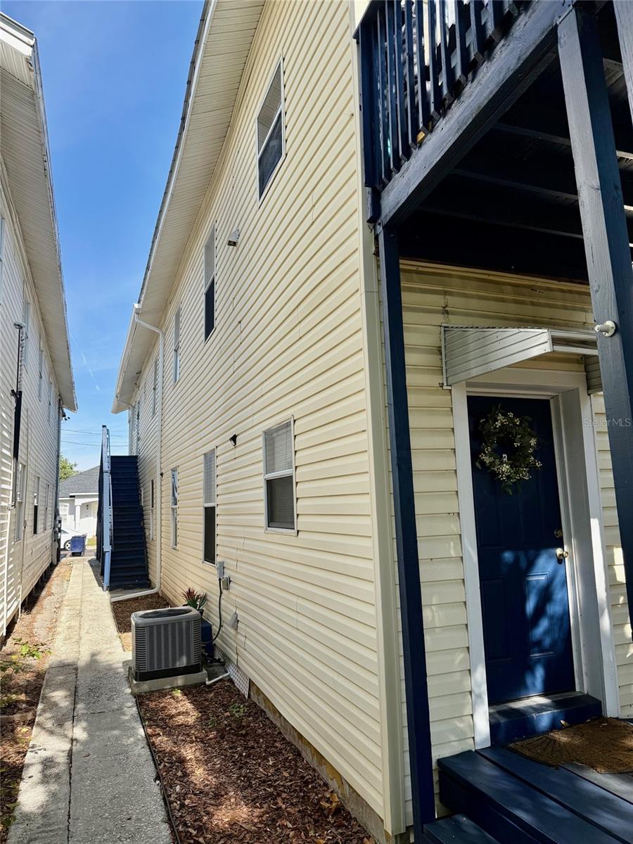 Image 5 of 31 For 2322 Cherry Street