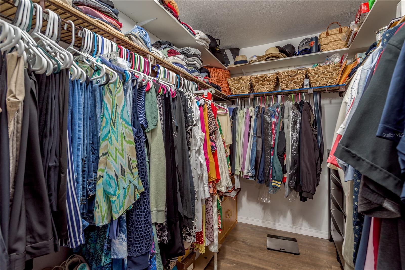 Image 20 of 55 For 12406 Forest Lane Drive