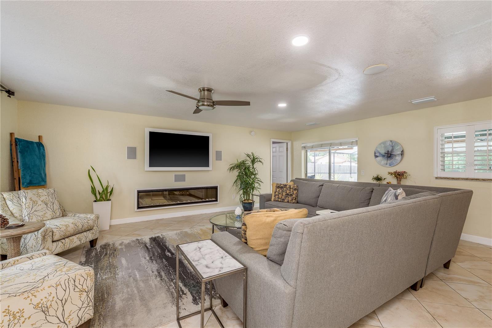 Image 6 of 55 For 12406 Forest Lane Drive