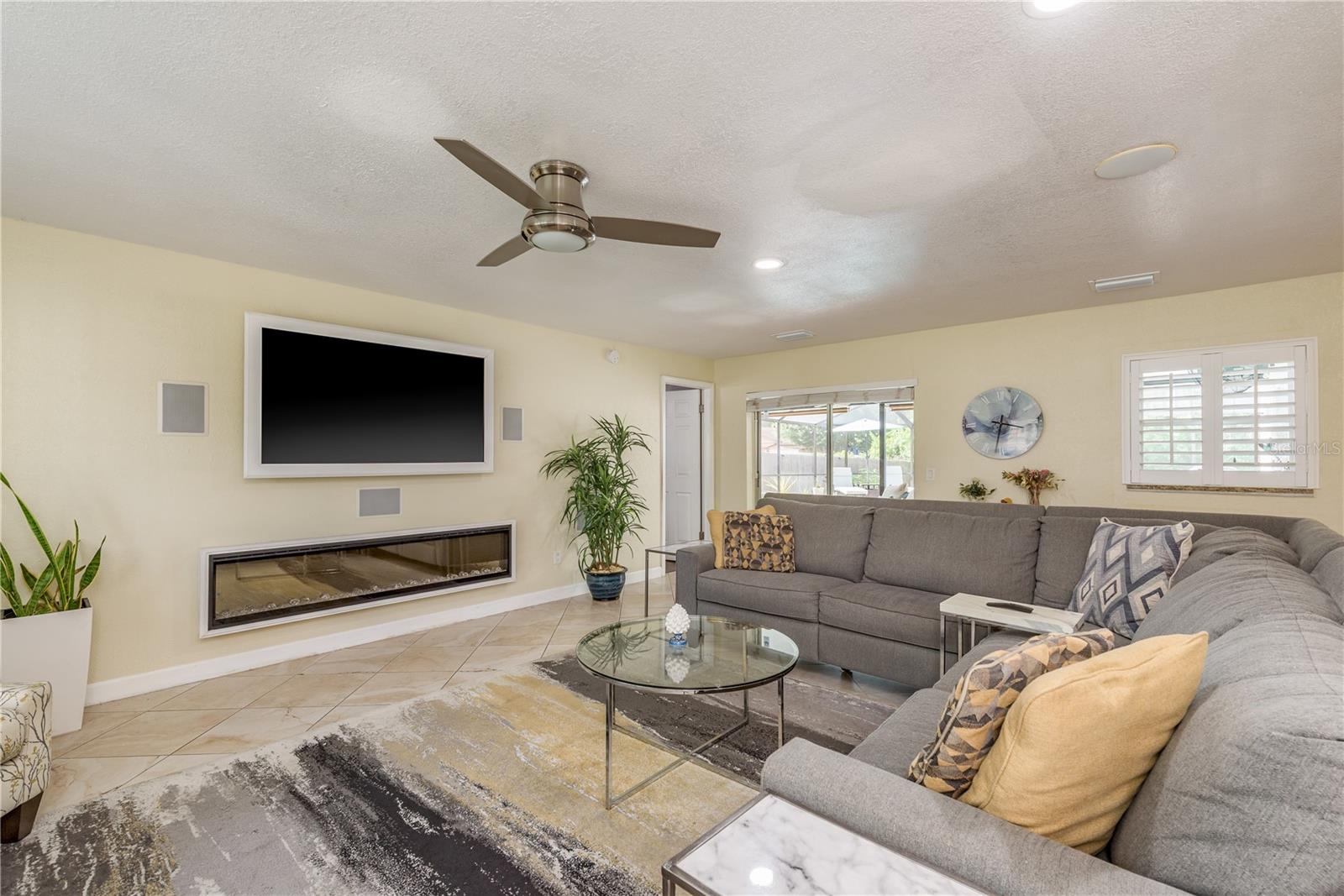 Image 7 of 55 For 12406 Forest Lane Drive