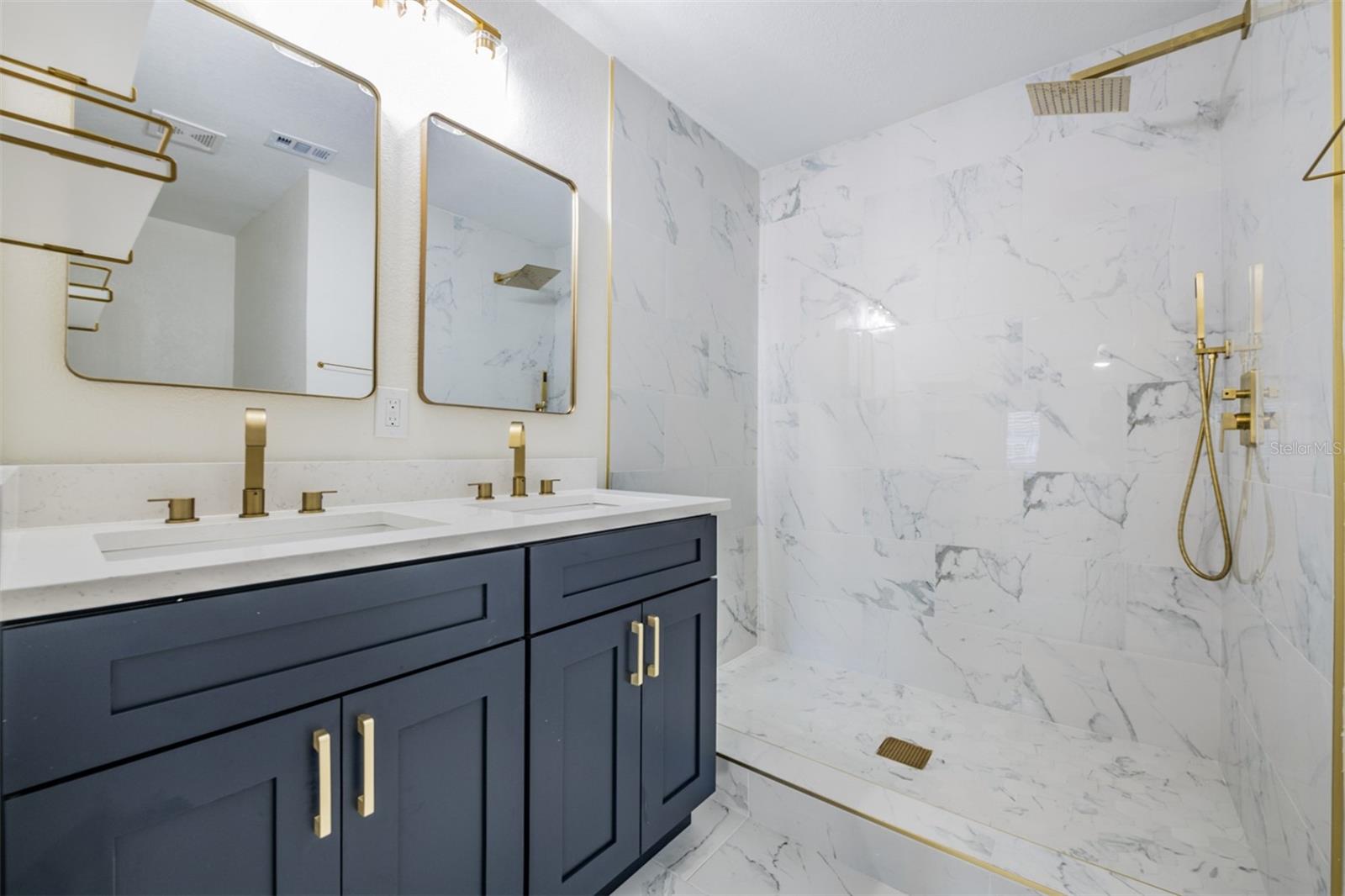 Image 13 of 32 For 4323 Lois Avenue