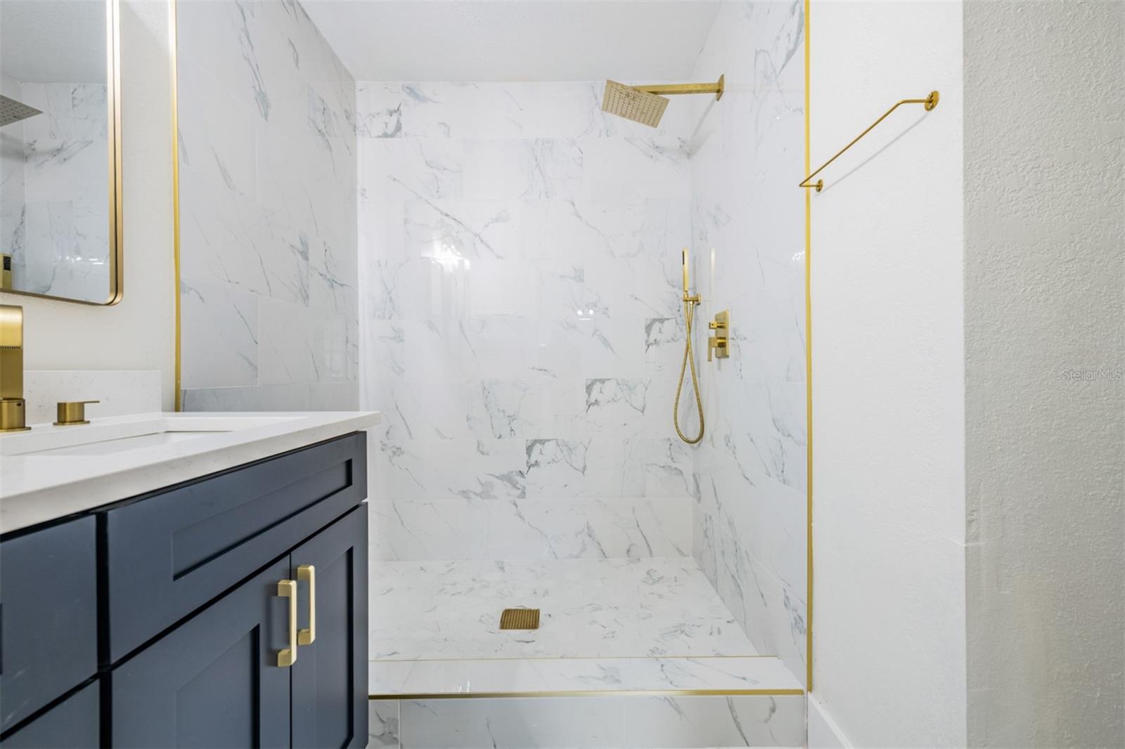 Image 14 of 32 For 4323 Lois Avenue