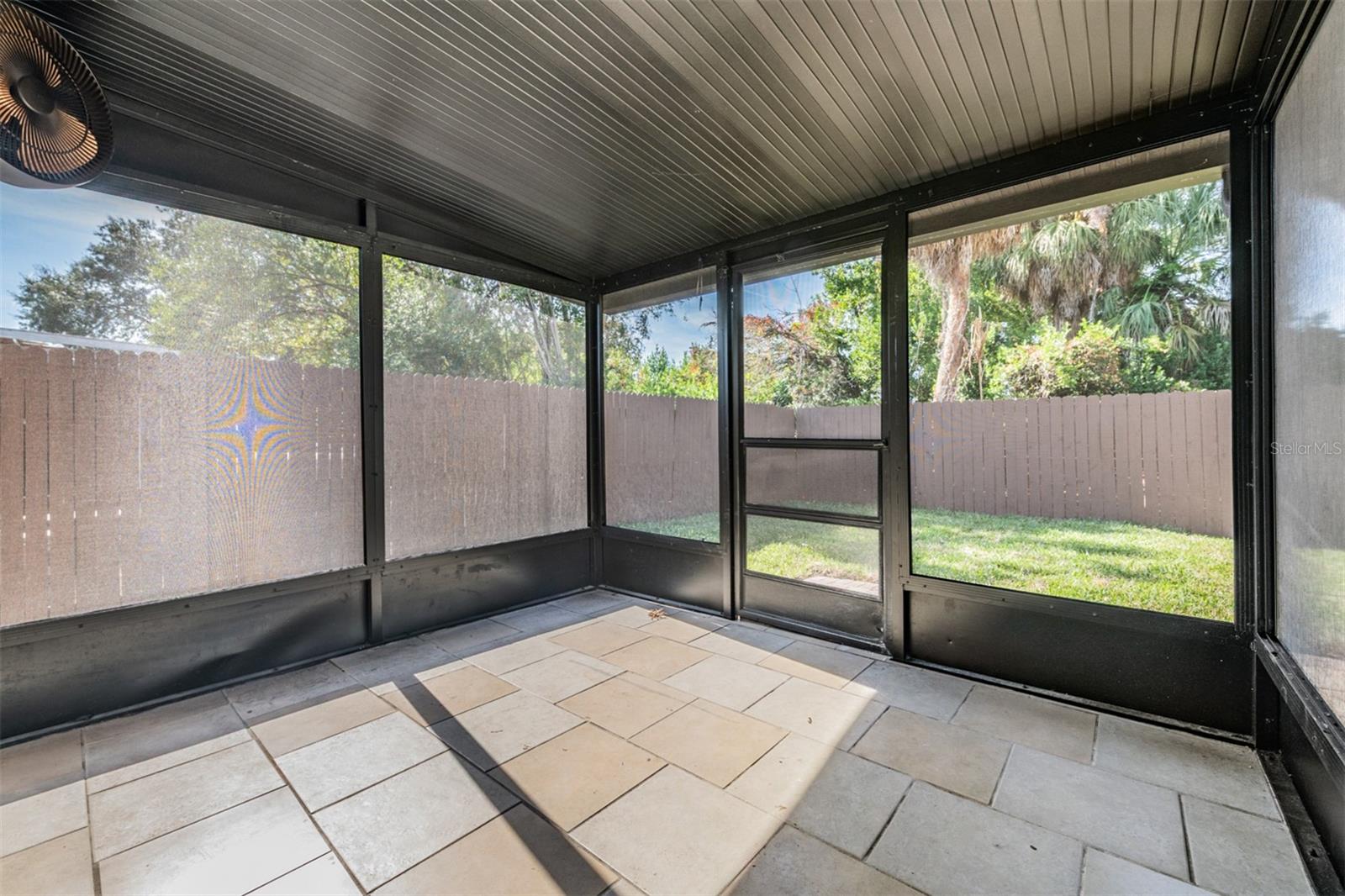 Image 21 of 32 For 4323 Lois Avenue