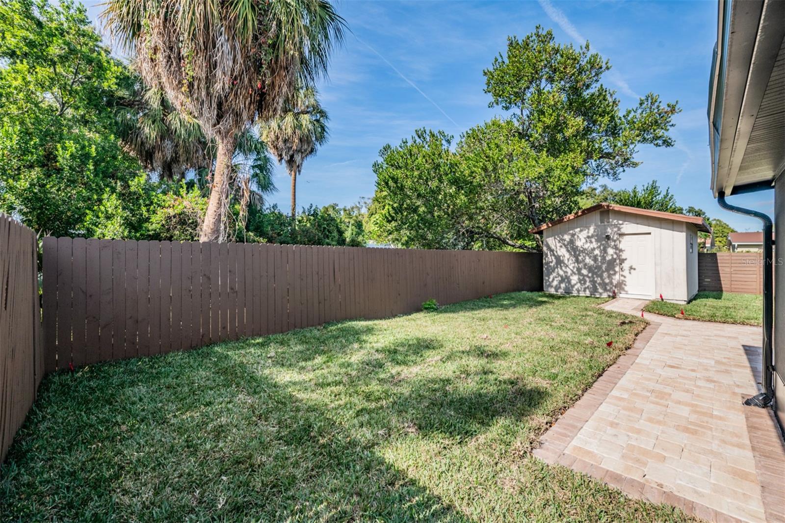 Image 22 of 32 For 4323 Lois Avenue