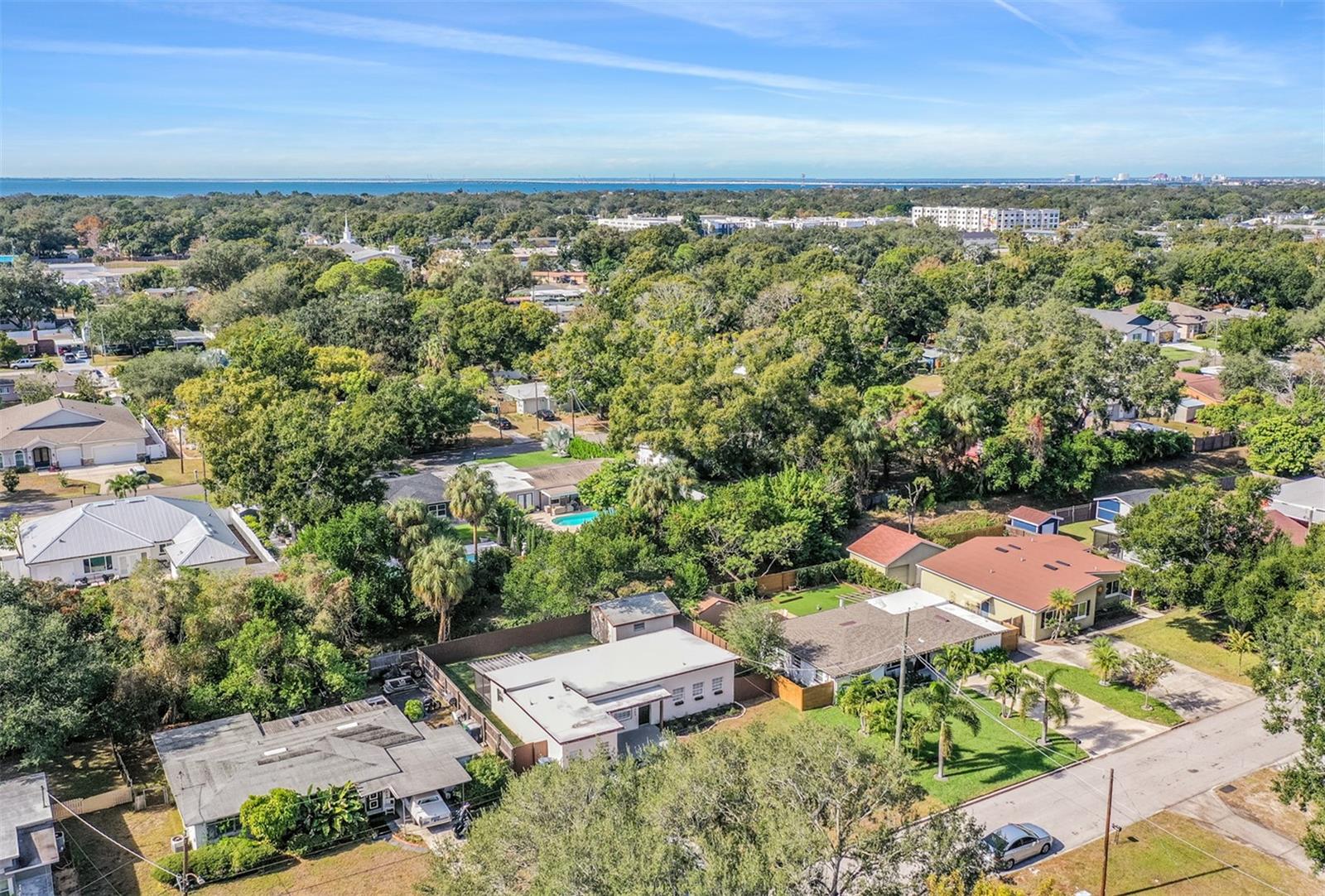 Image 31 of 32 For 4323 Lois Avenue