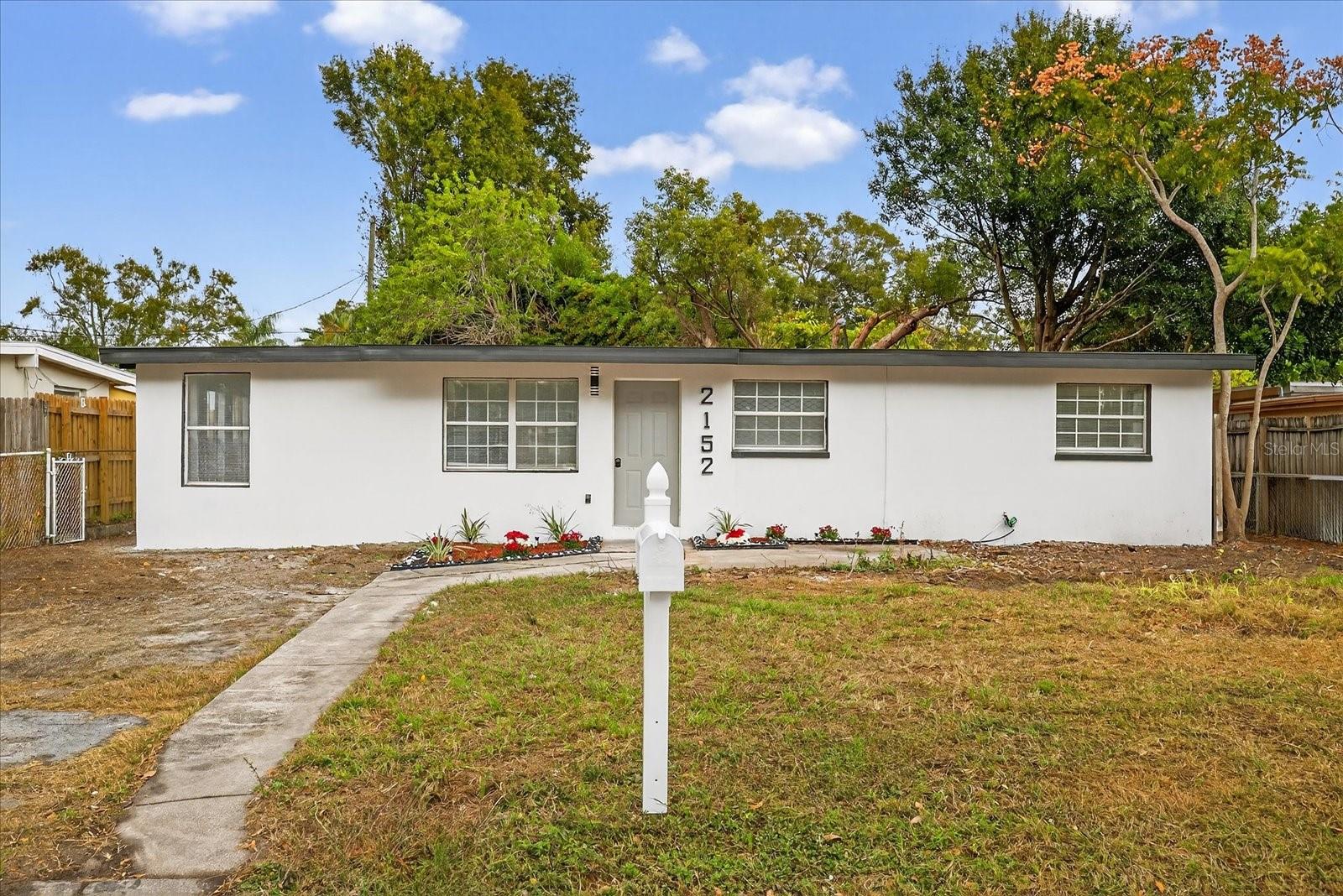 Image 5 of 33 For 2152 Barcelona Drive