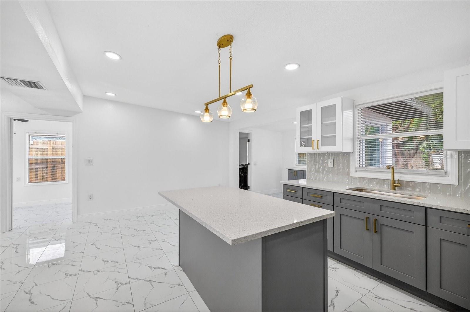 Image 9 of 33 For 2152 Barcelona Drive