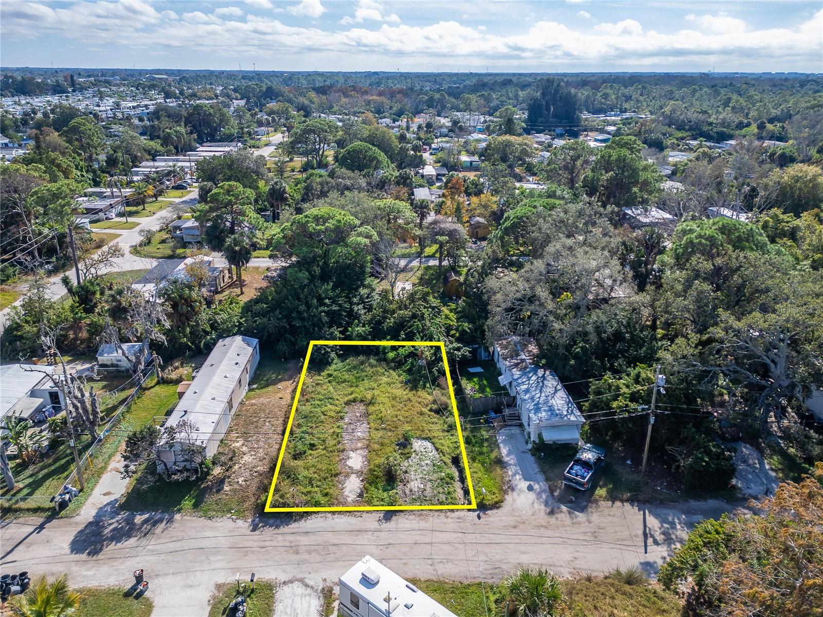 Listing photo id 0 for 6604 Ruth Drive