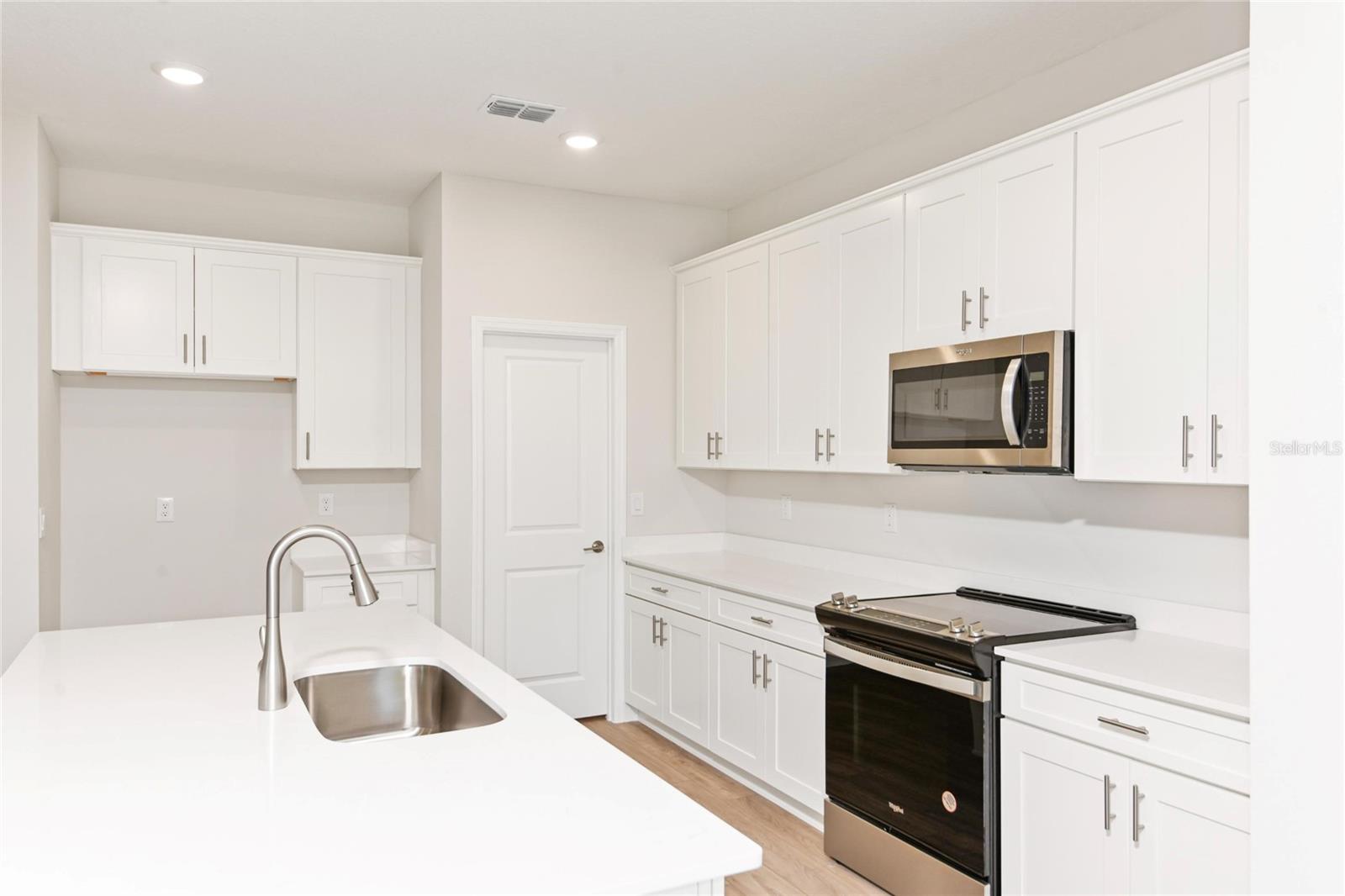 Image 3 of 31 For 6236 Sw 97th Street