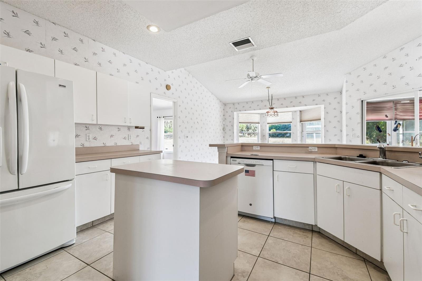 Image 17 of 39 For 2305 Del Webb Blvd