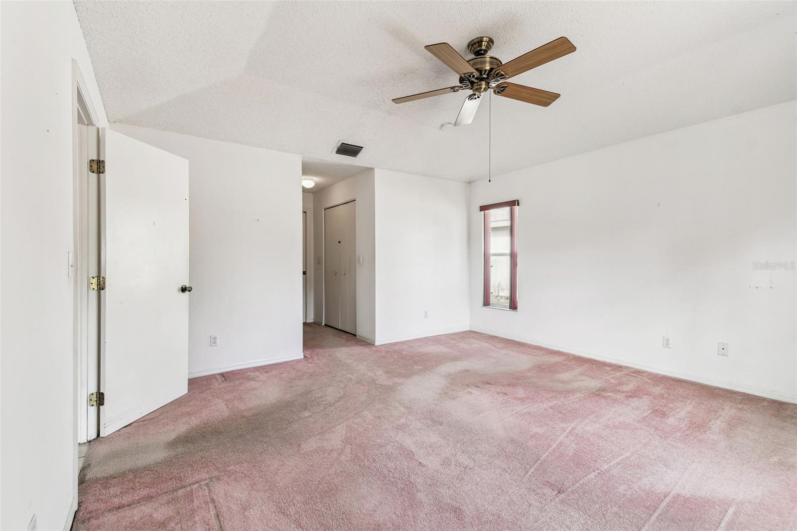 Image 22 of 39 For 2305 Del Webb Blvd