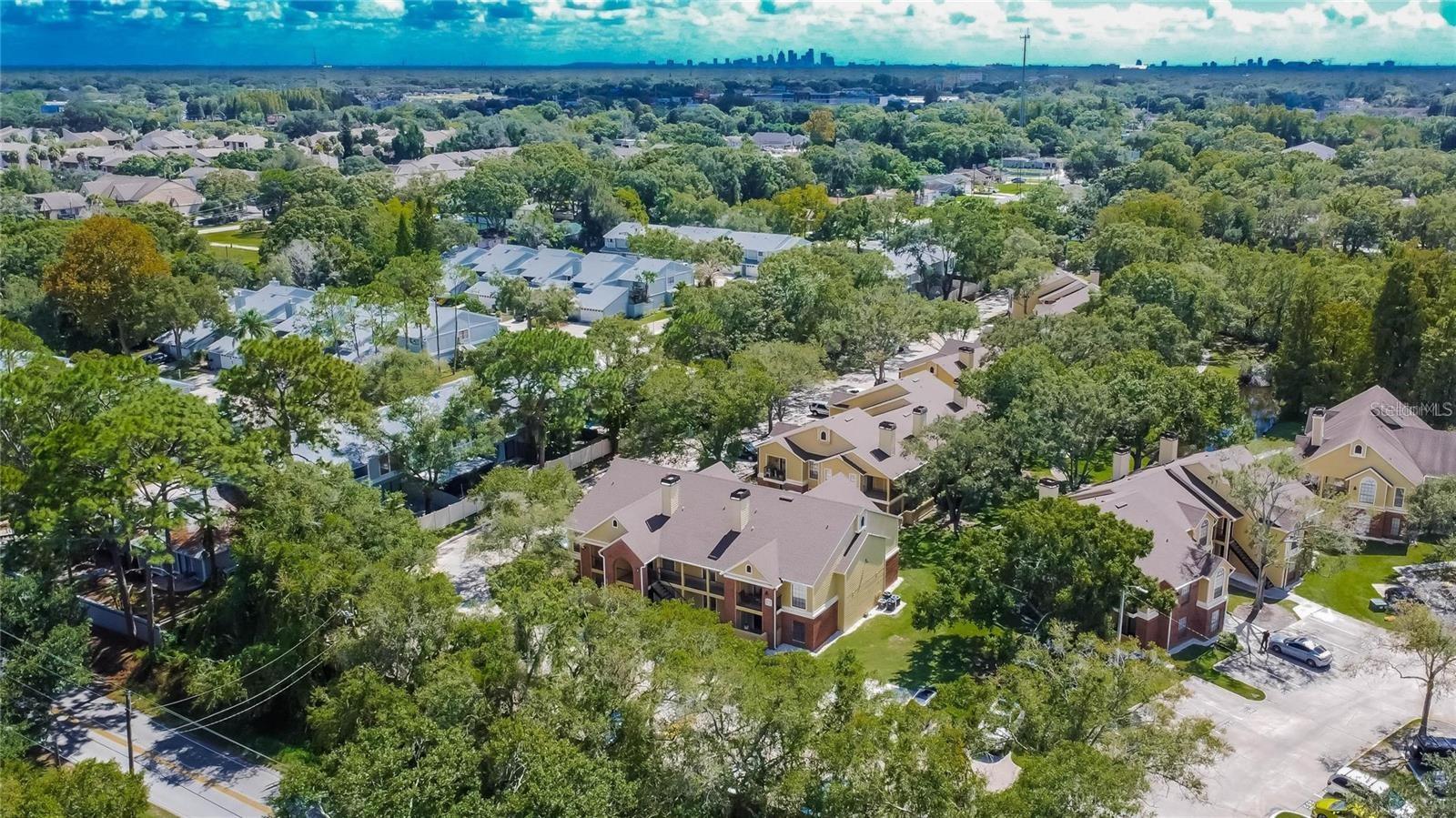 Image 23 of 25 For 8718 Mallard Reserve Drive 101