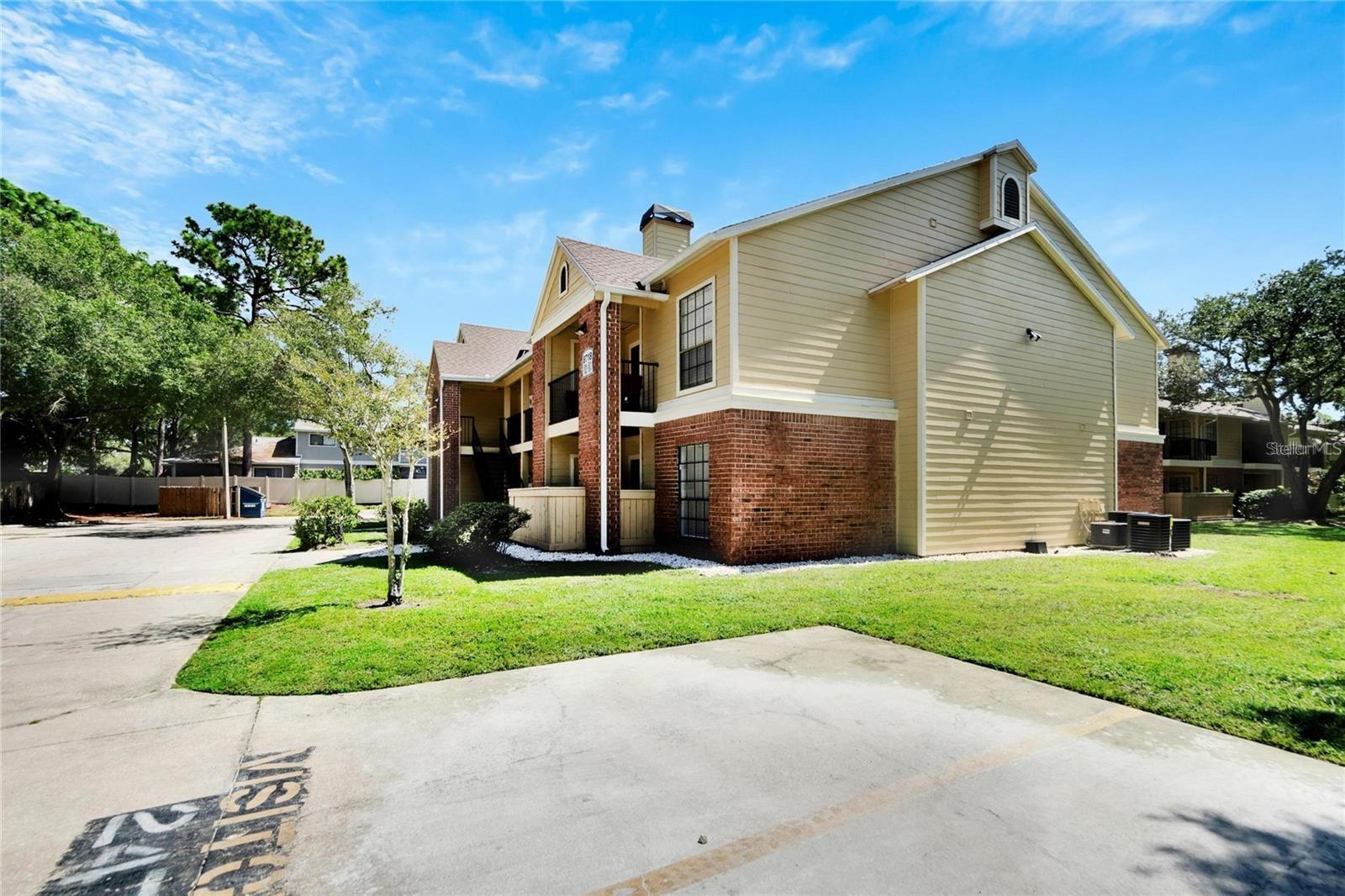 Image 3 of 25 For 8718 Mallard Reserve Drive 101