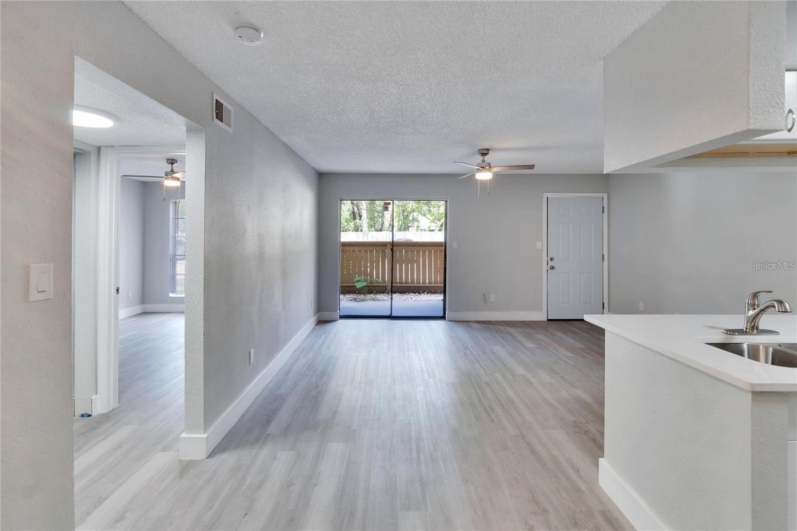 Image 9 of 25 For 8718 Mallard Reserve Drive 101