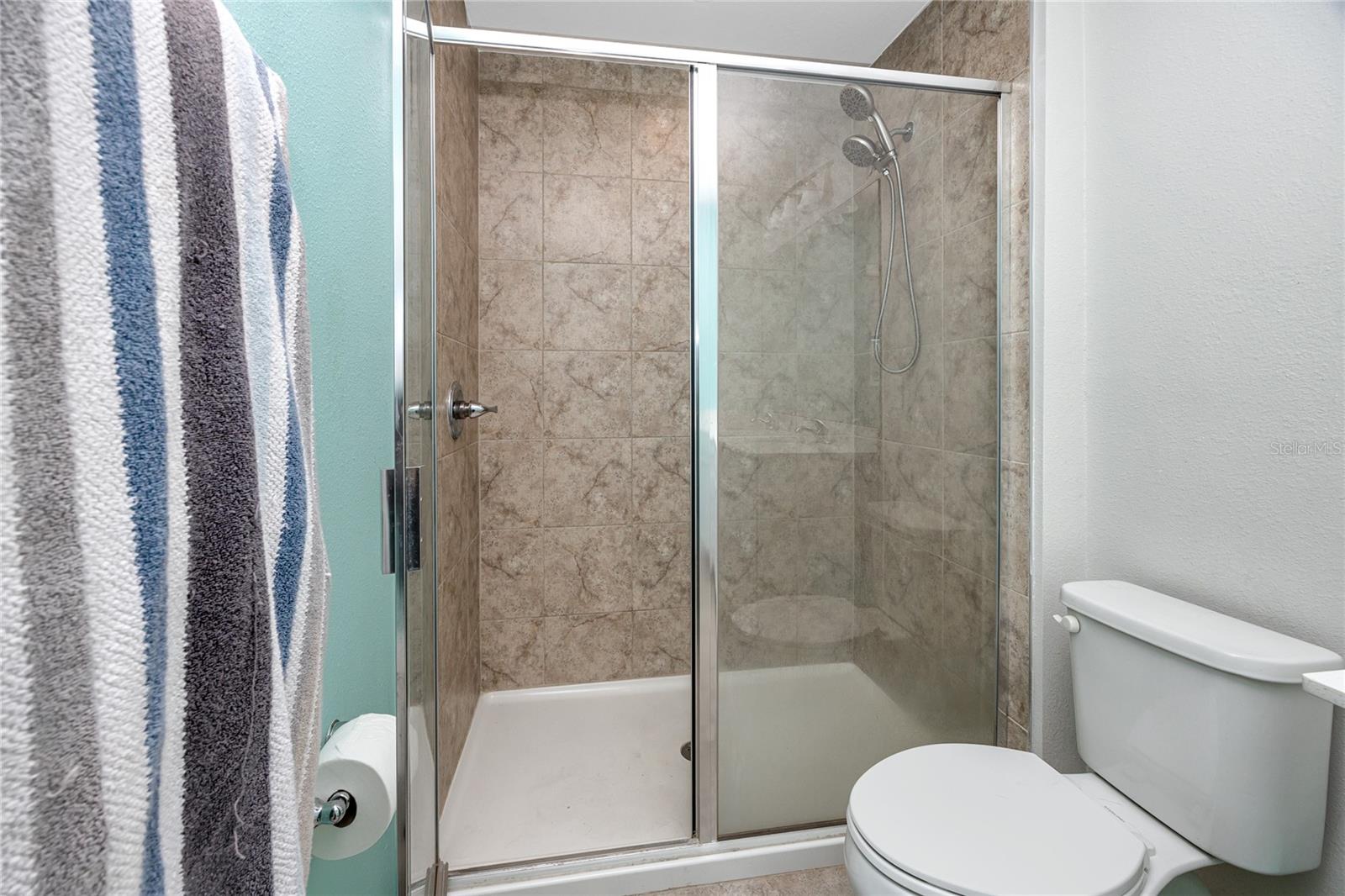 Image 18 of 40 For 14875 Promenade Parkway