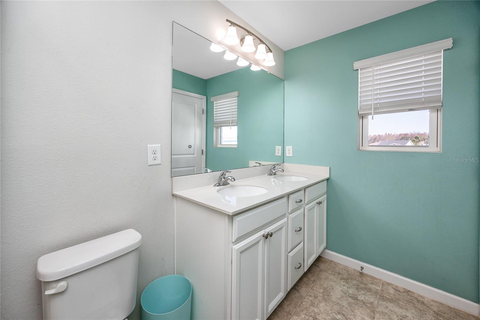 Image 19 of 40 For 14875 Promenade Parkway