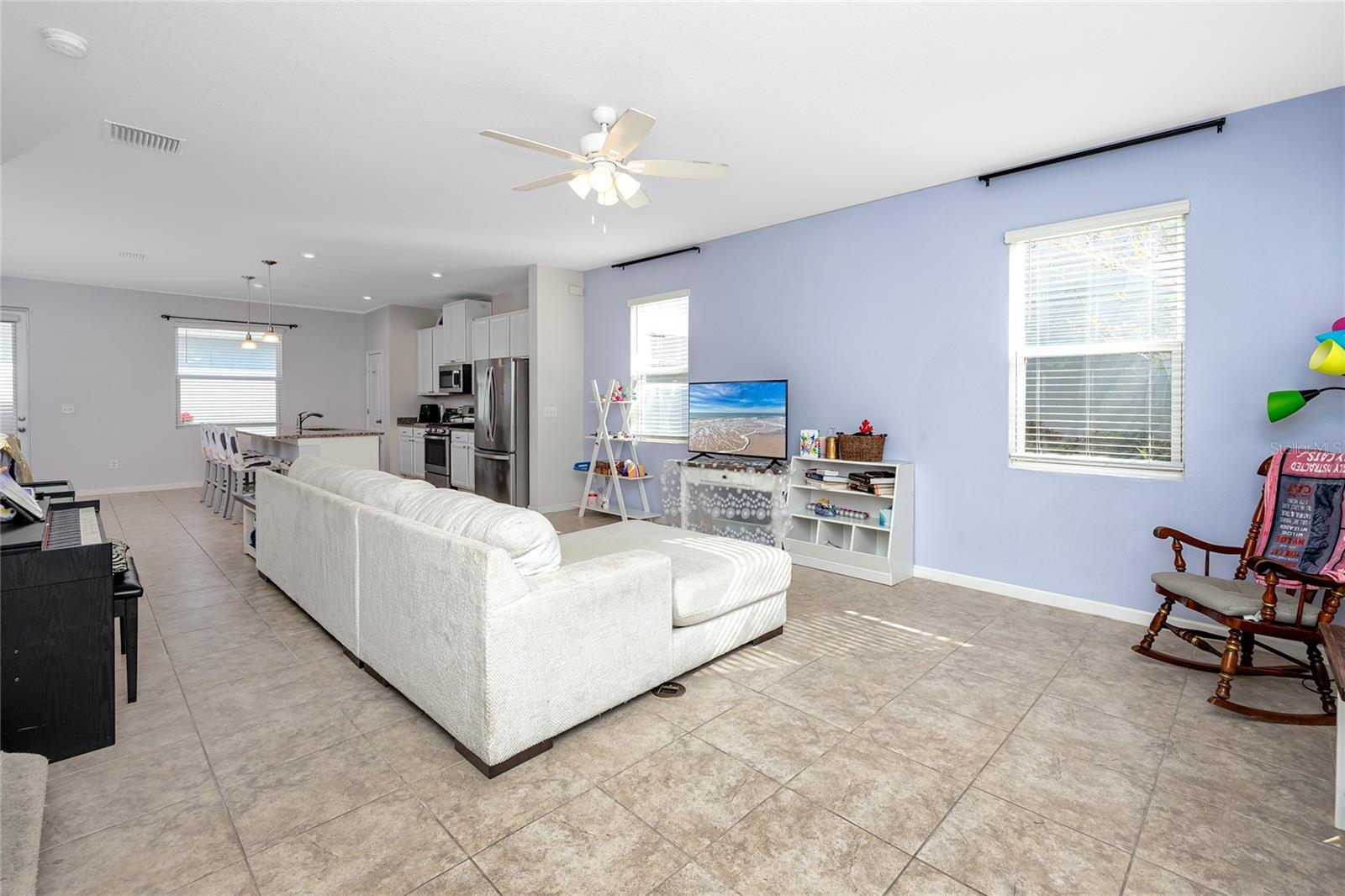 Image 4 of 40 For 14875 Promenade Parkway